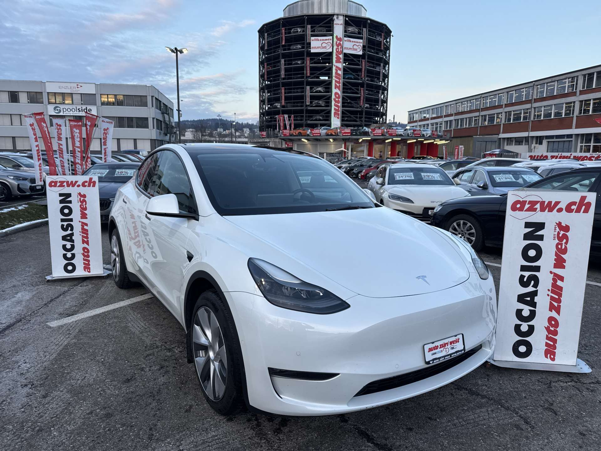 listing desktop thumbnail image 13