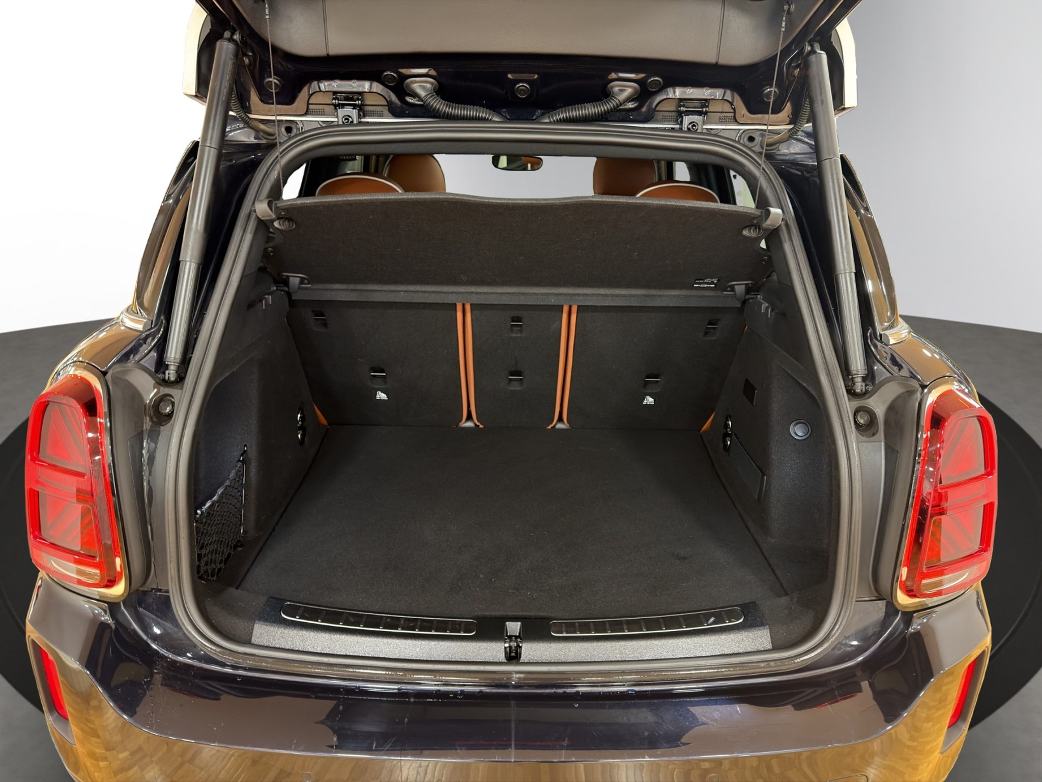 listing desktop thumbnail image 11