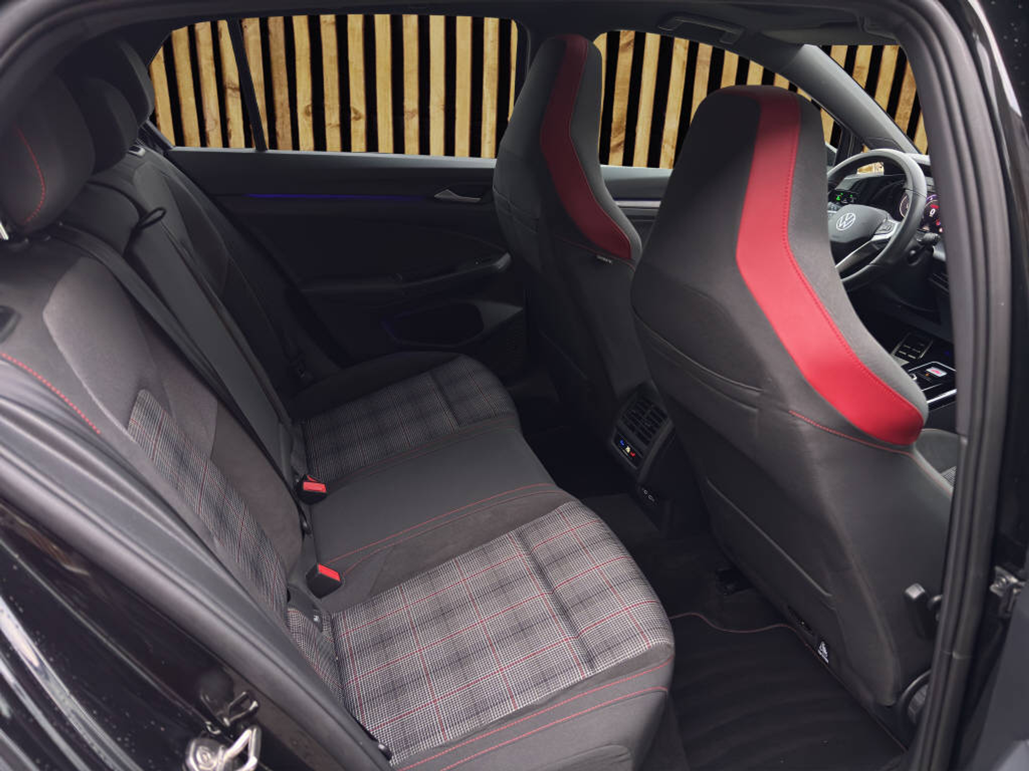 listing desktop thumbnail image 5