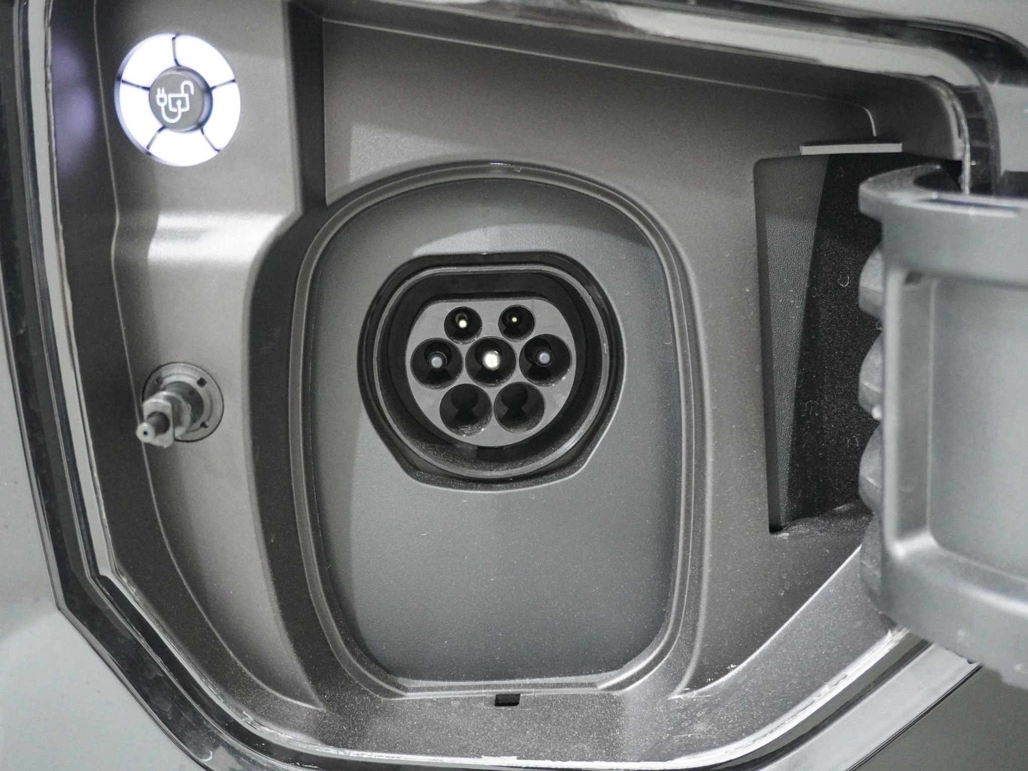 listing desktop thumbnail image 20