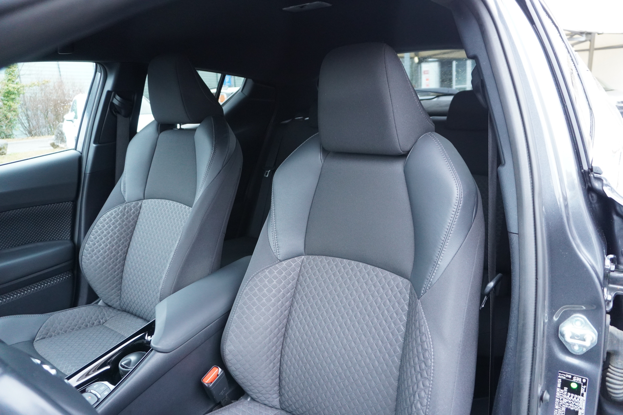 listing desktop thumbnail image 11