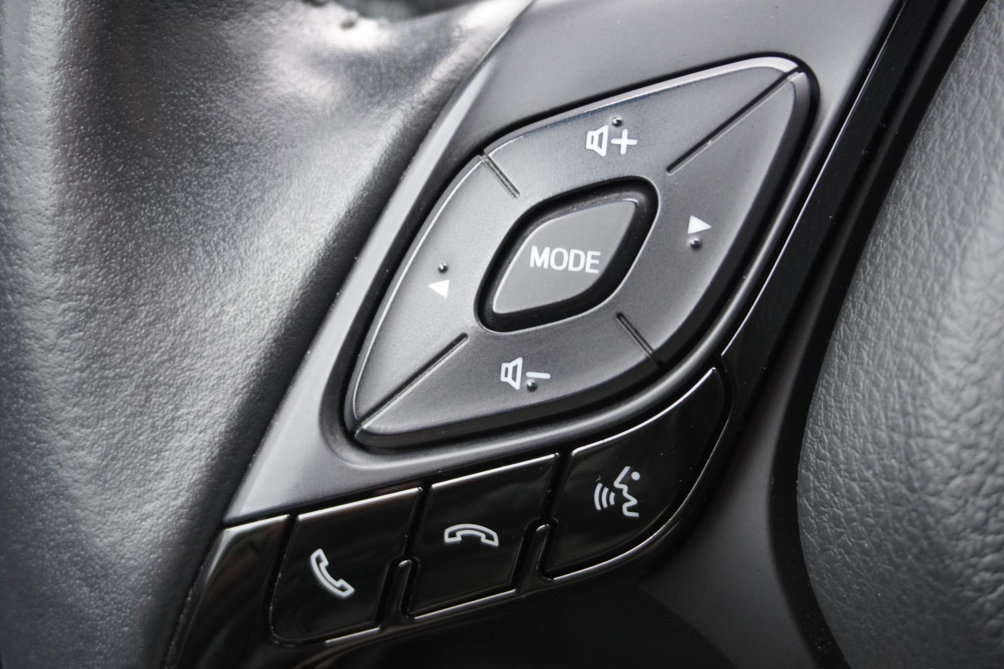 listing desktop thumbnail image 17