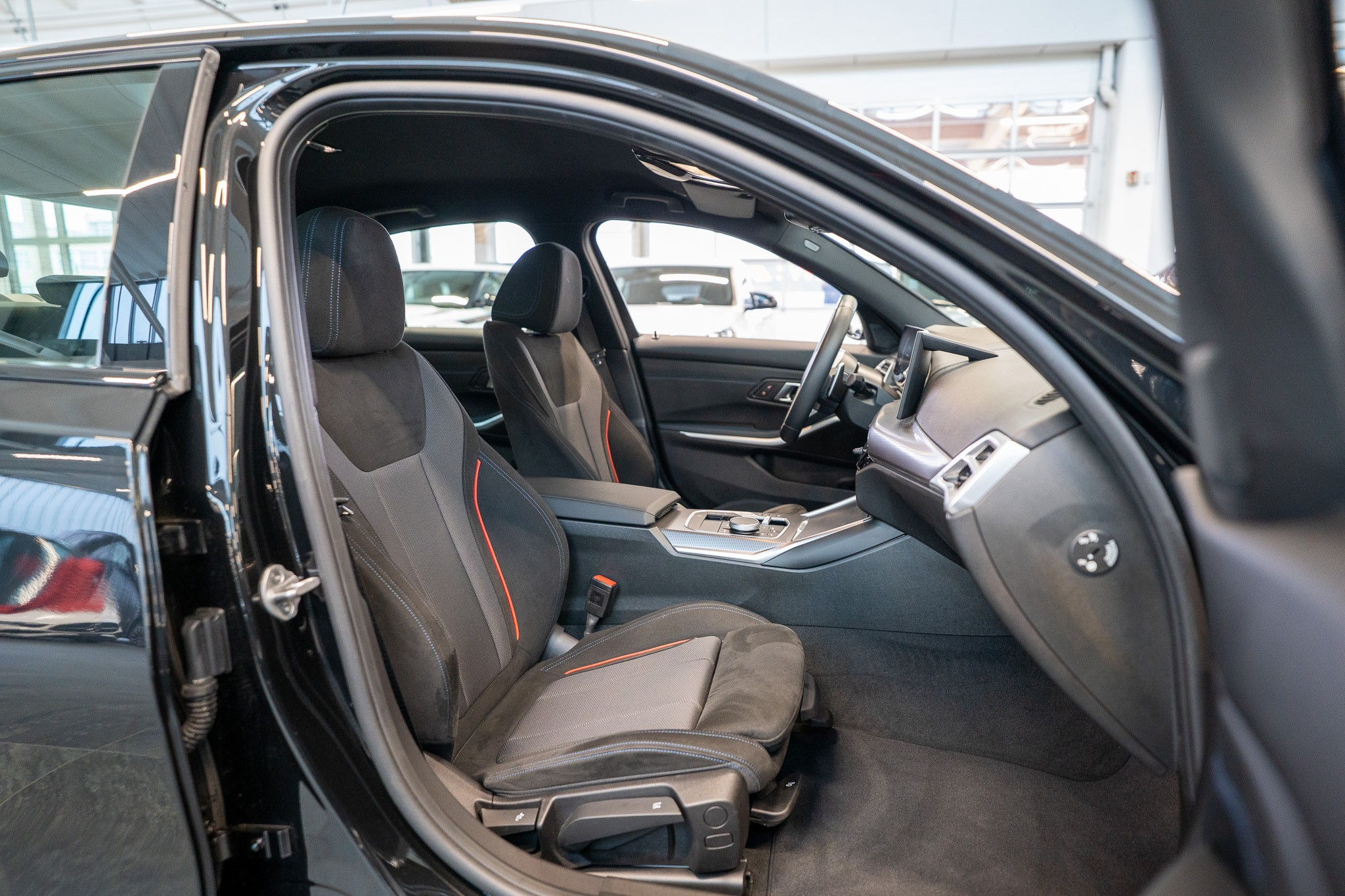 listing desktop thumbnail image 13