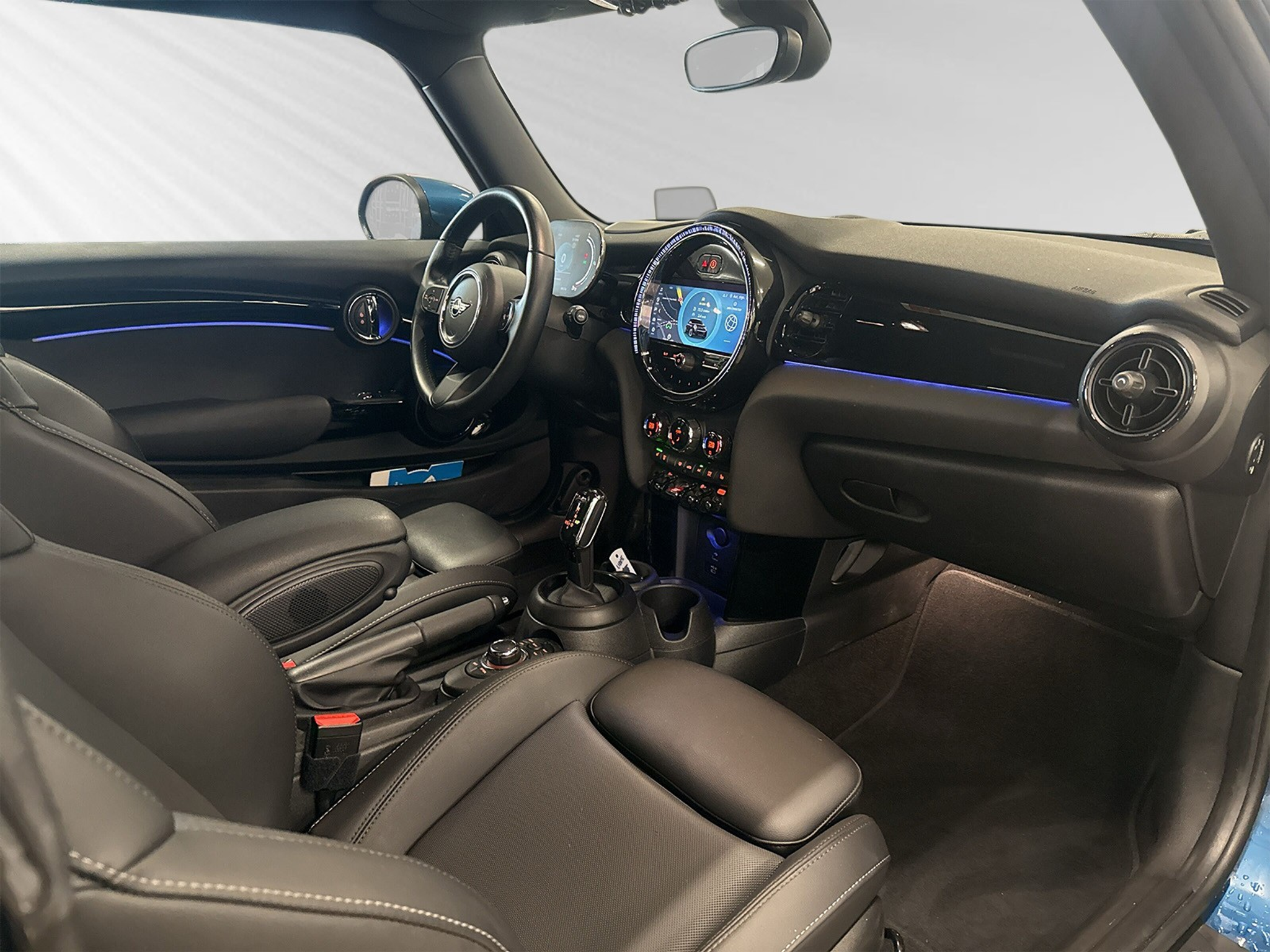 listing desktop thumbnail image 4