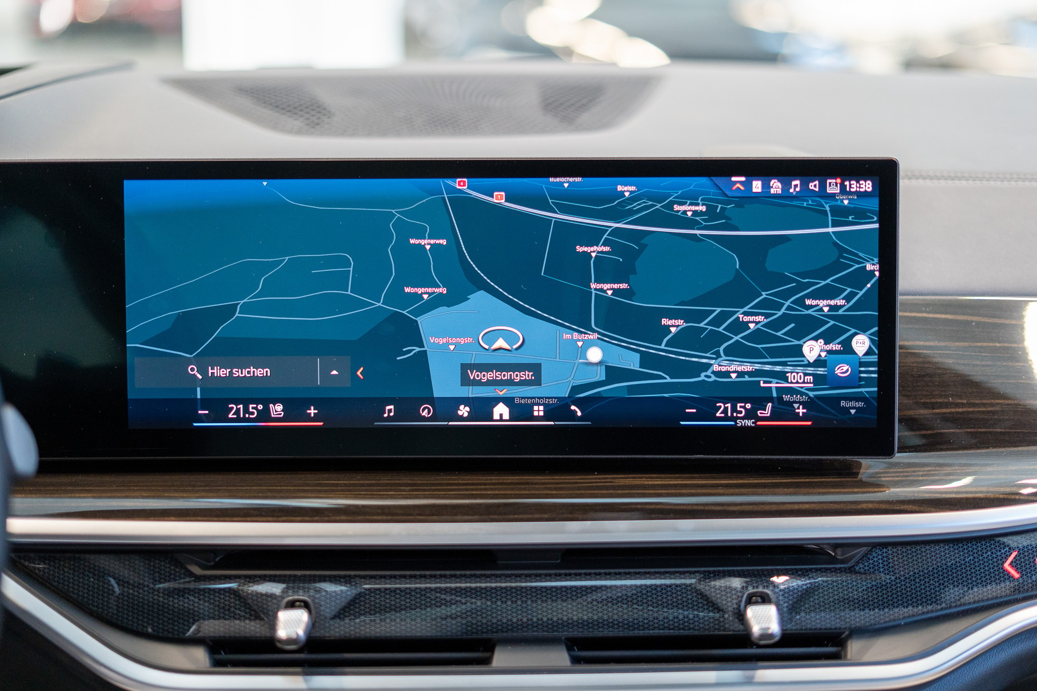 listing desktop thumbnail image 15