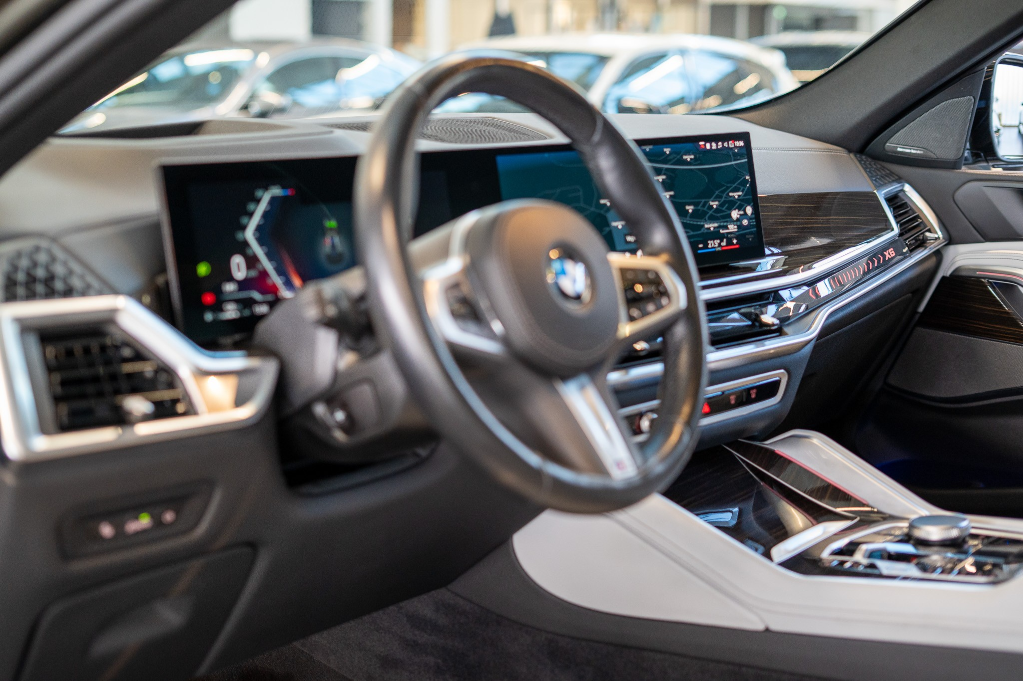 listing desktop thumbnail image 11