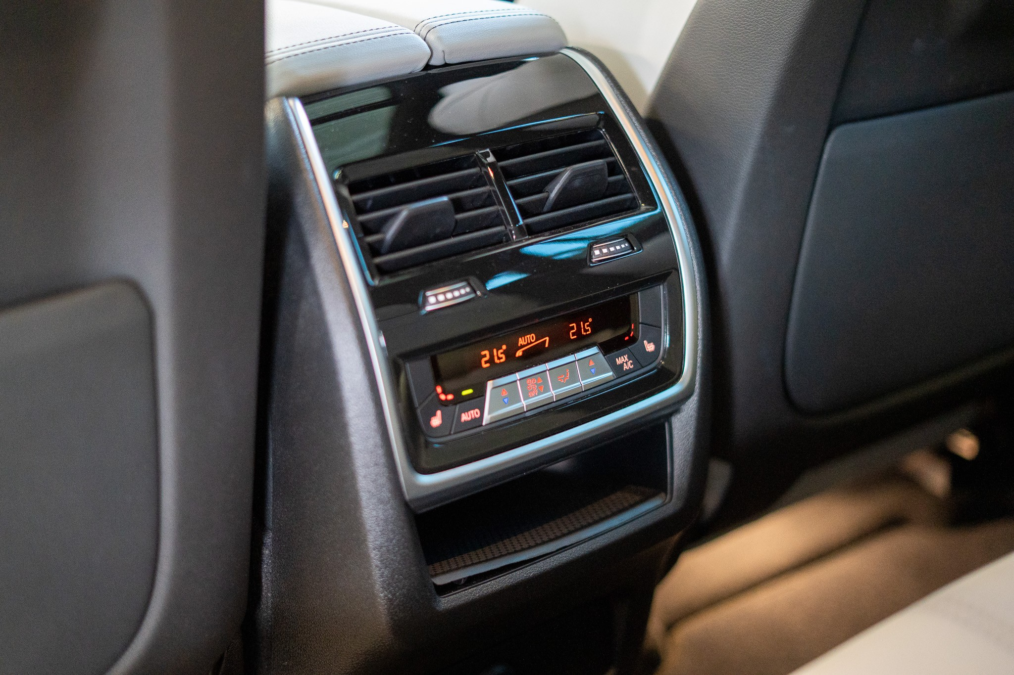 listing desktop thumbnail image 13