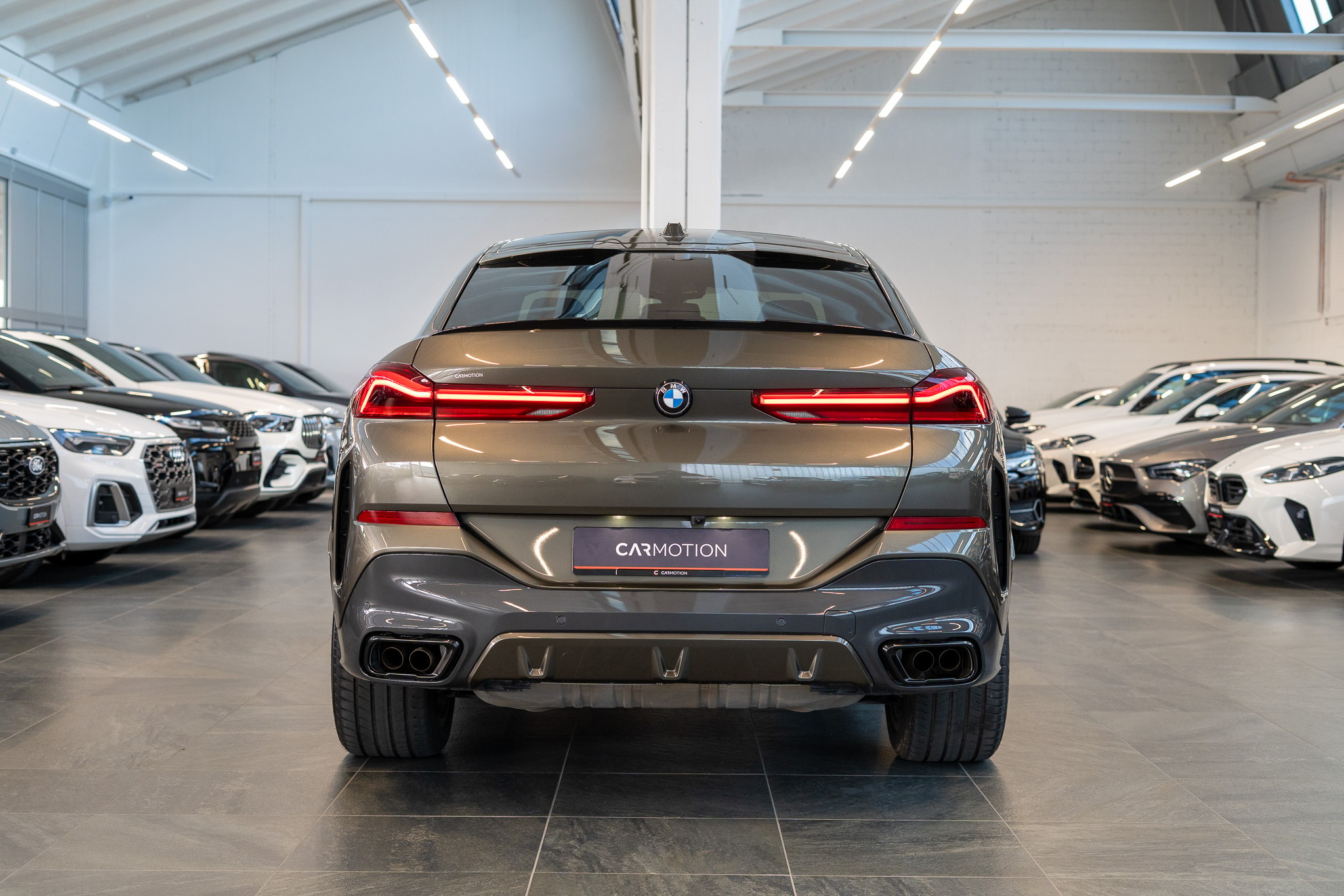 listing desktop thumbnail image 4