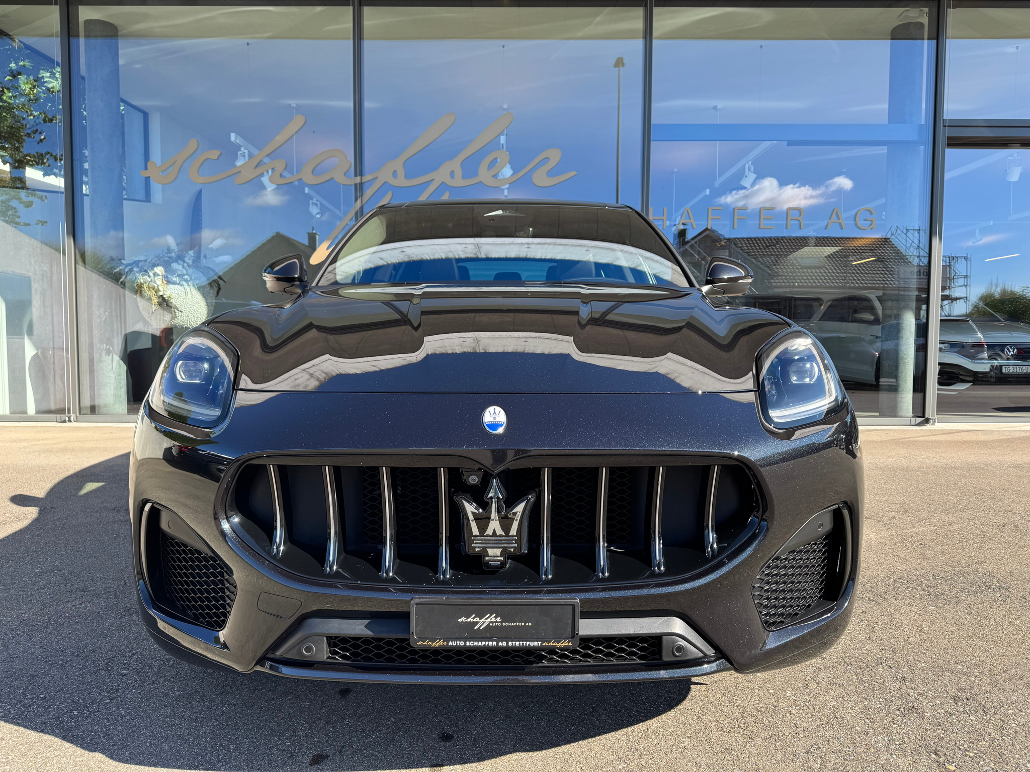 listing desktop thumbnail image 3