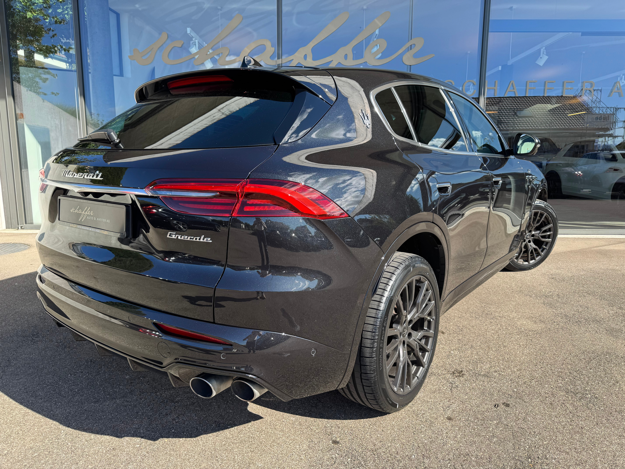 listing desktop thumbnail image 27