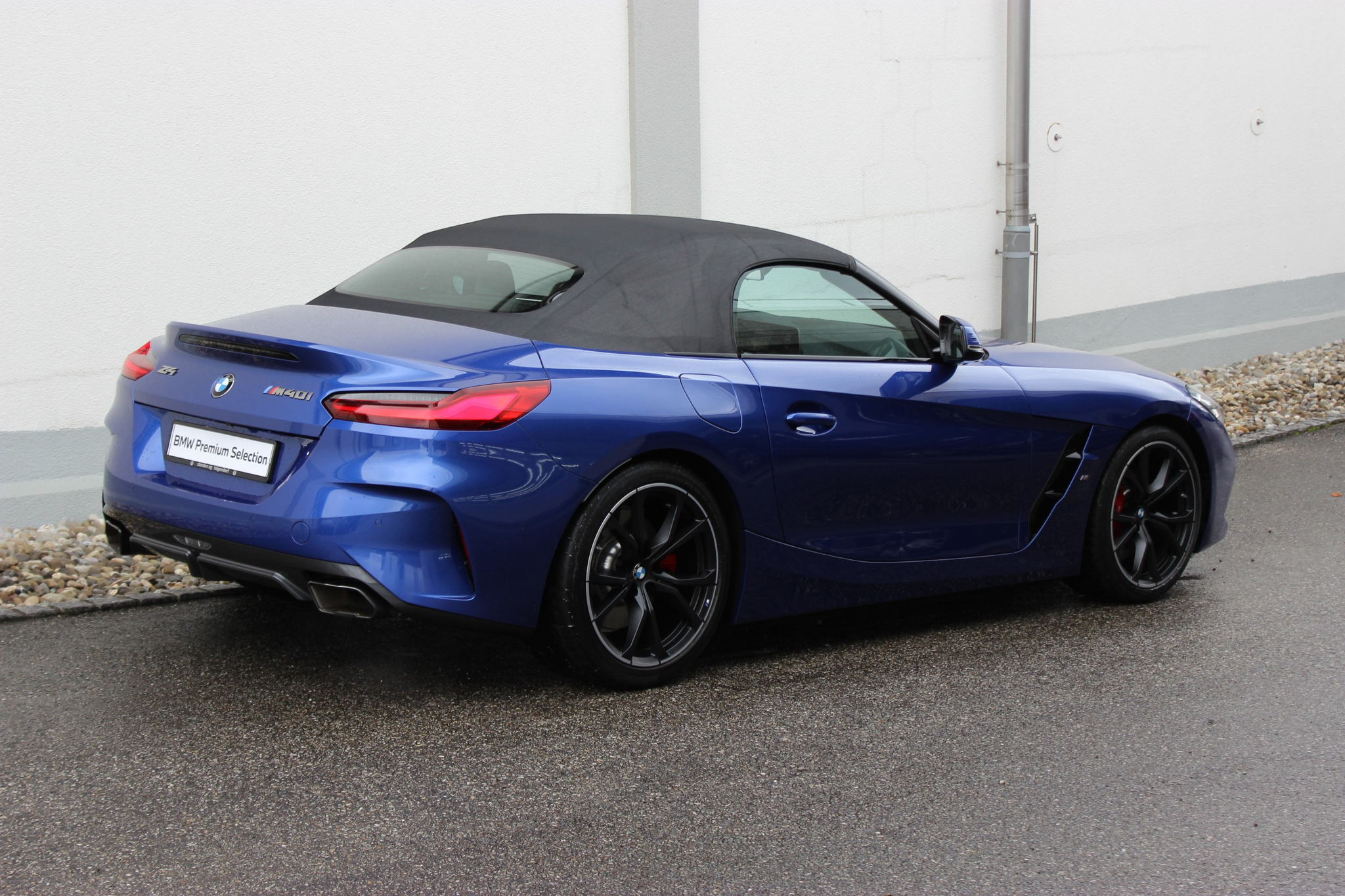 listing desktop thumbnail image 4