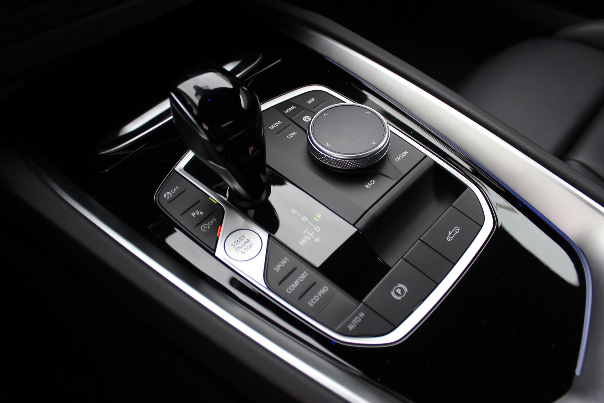 listing desktop thumbnail image 17