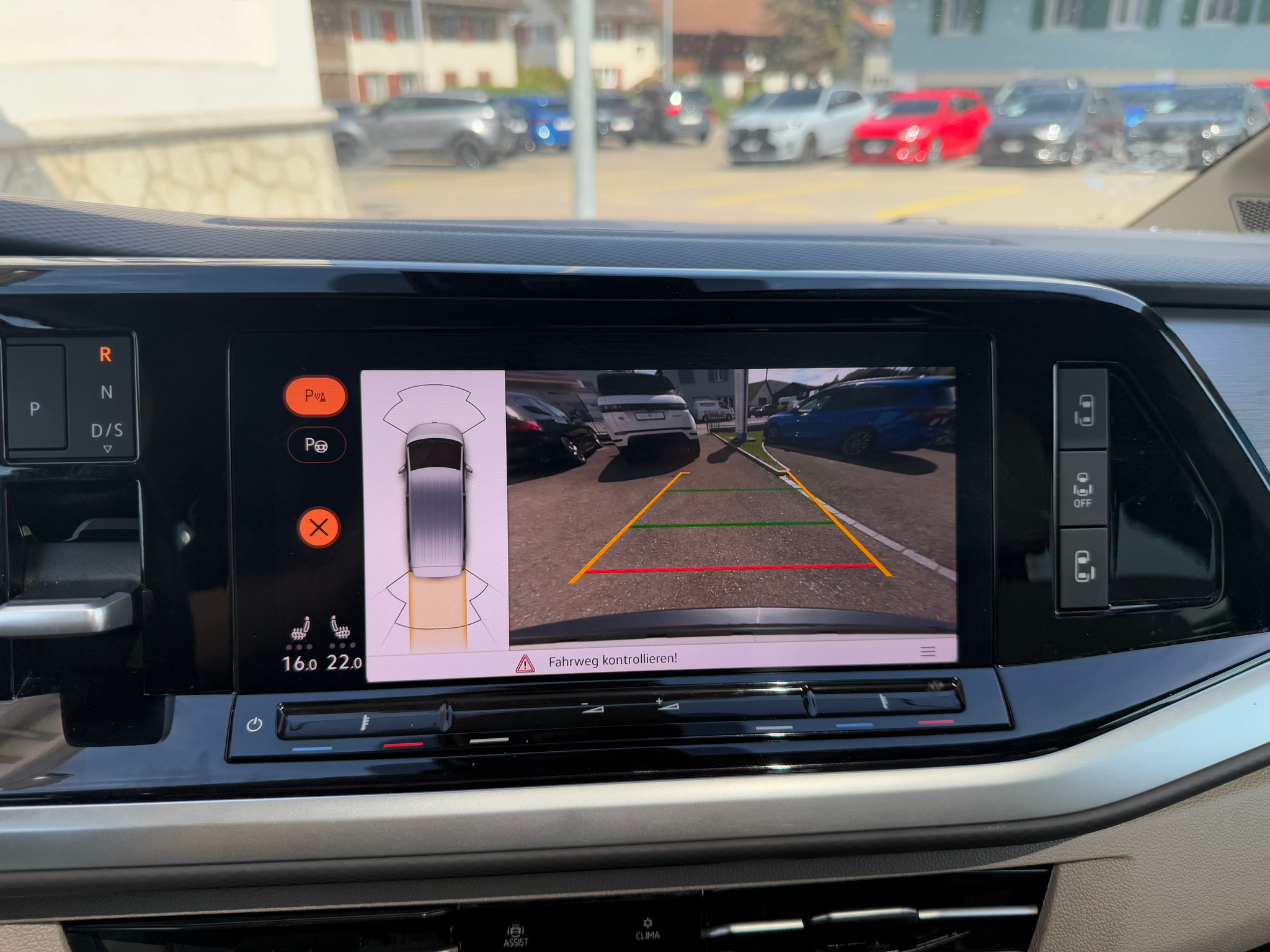 listing desktop thumbnail image 11