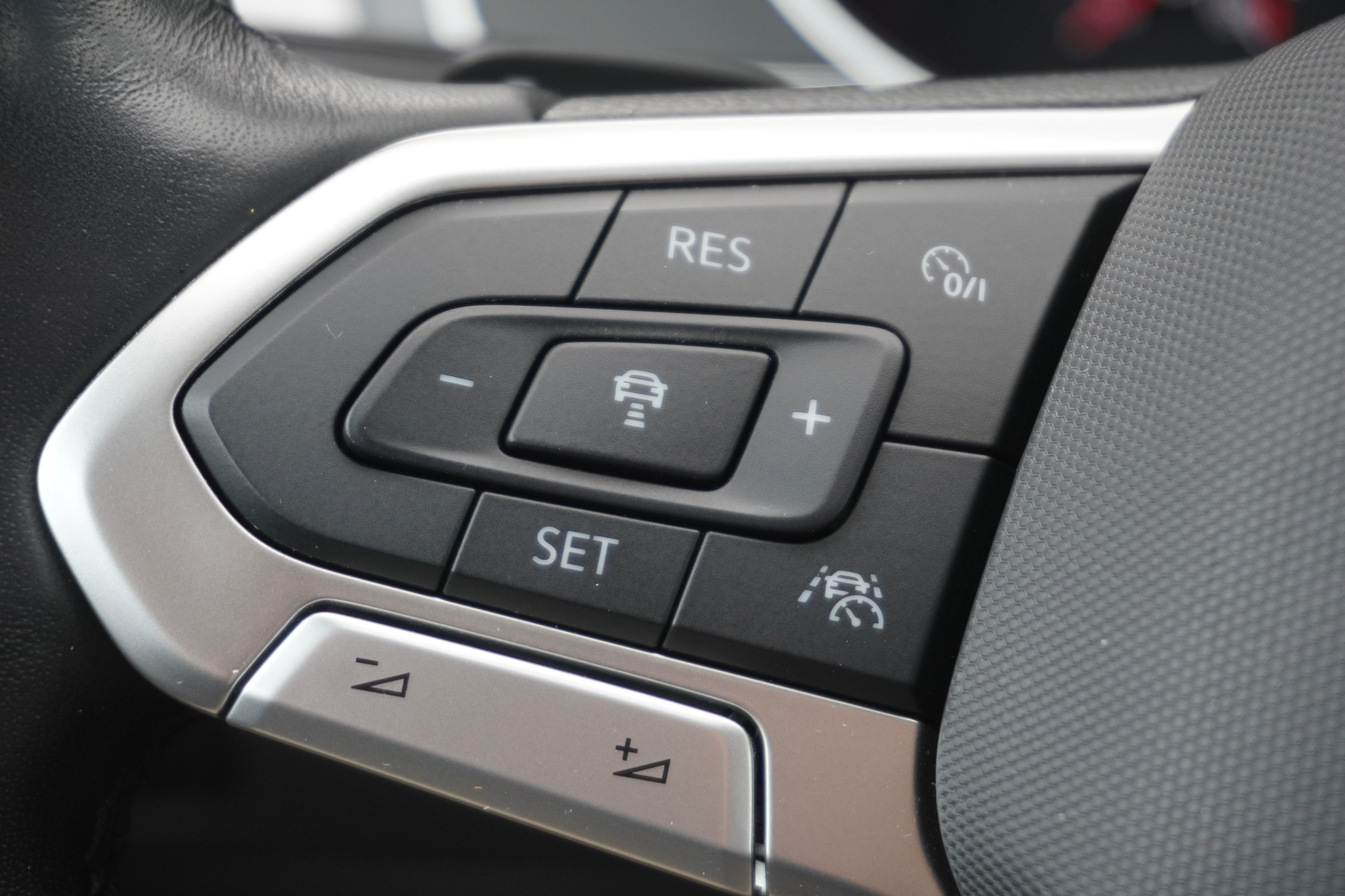 listing desktop thumbnail image 28