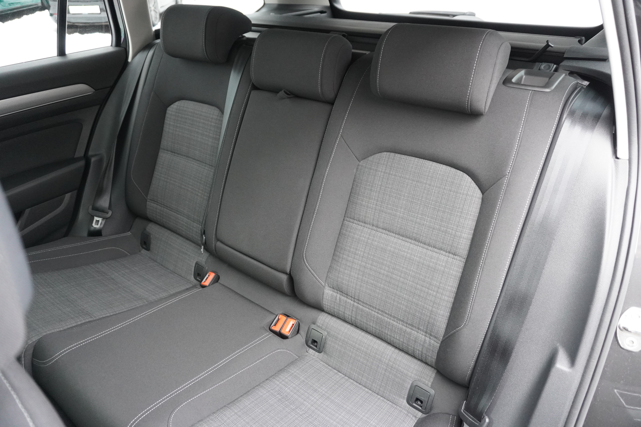 listing desktop thumbnail image 11