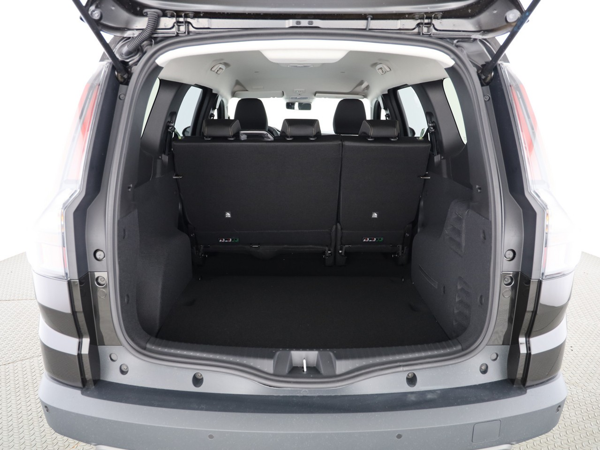 listing desktop thumbnail image 8