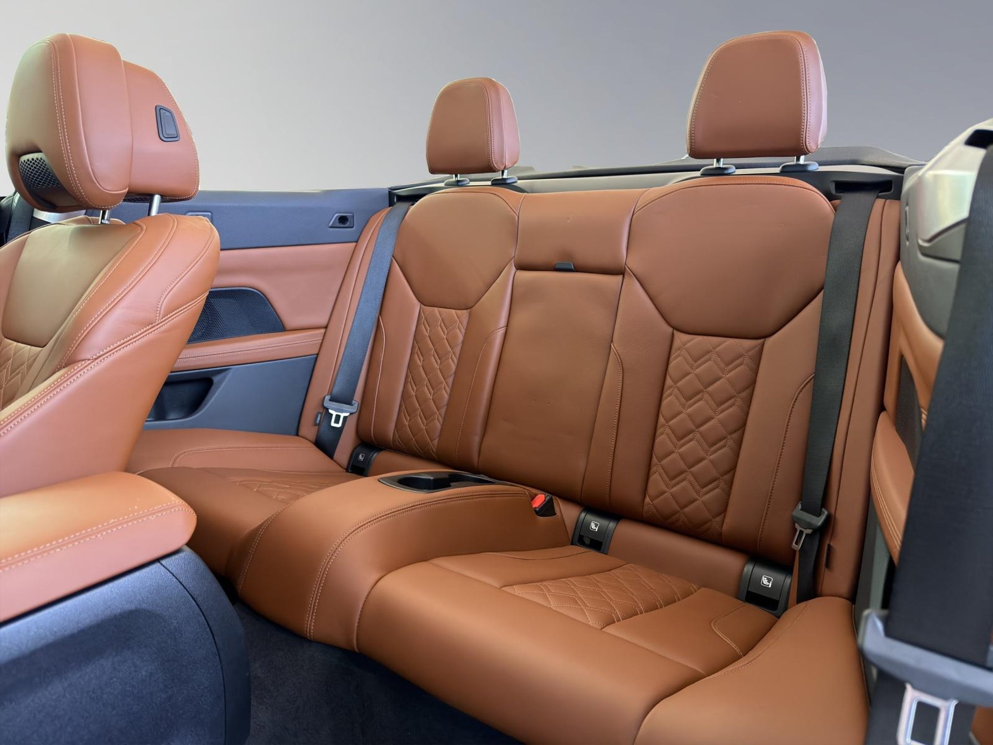 listing desktop thumbnail image 16