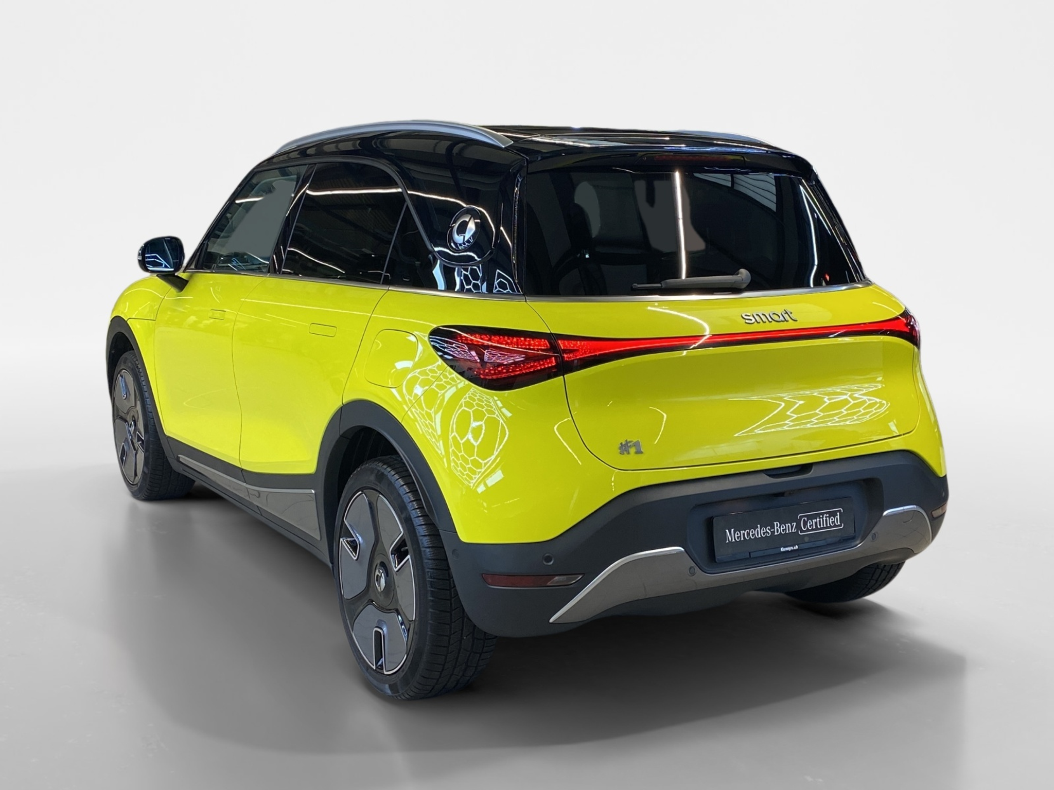 listing desktop thumbnail image 3