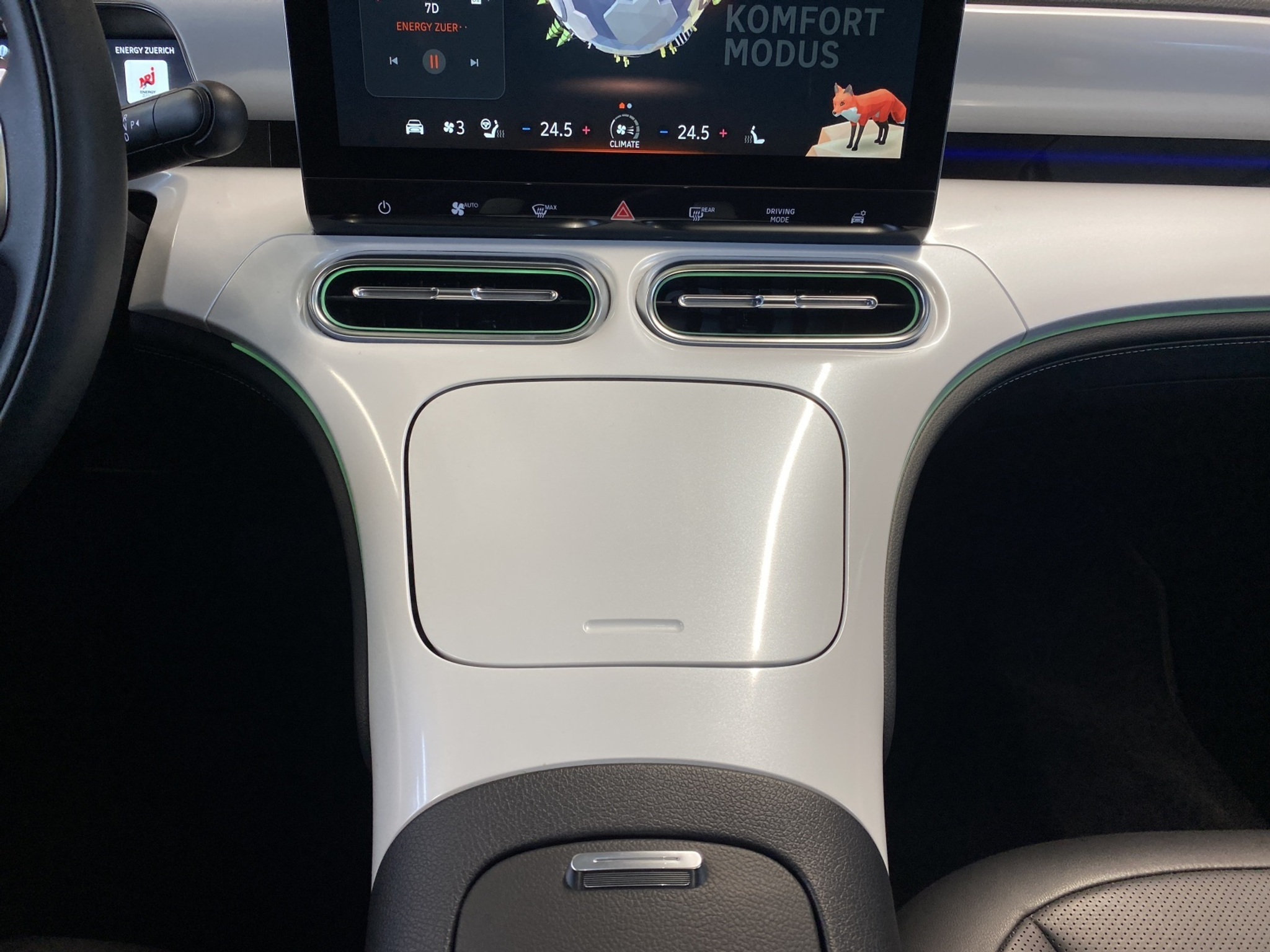 listing desktop thumbnail image 9