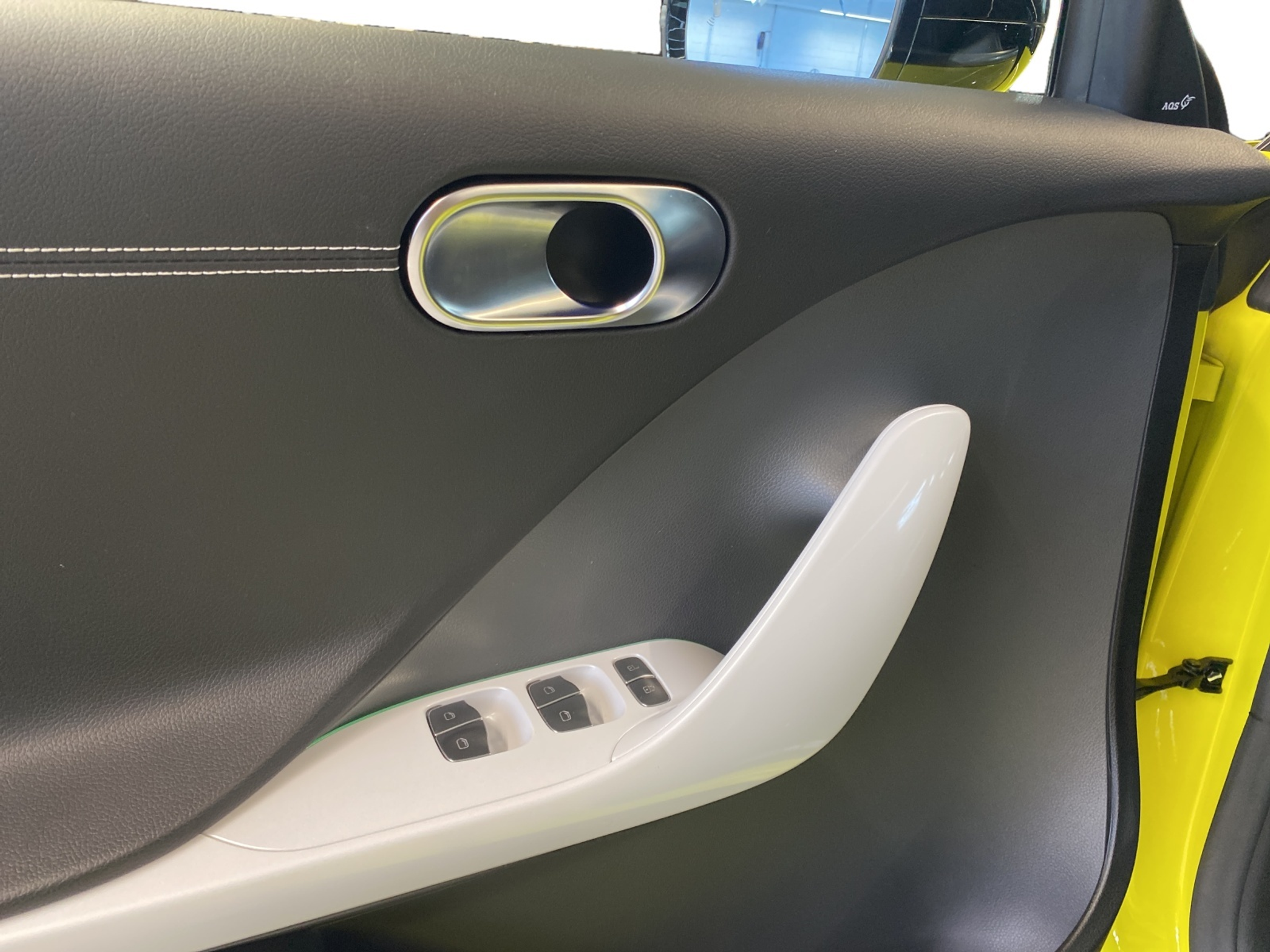 listing desktop thumbnail image 10