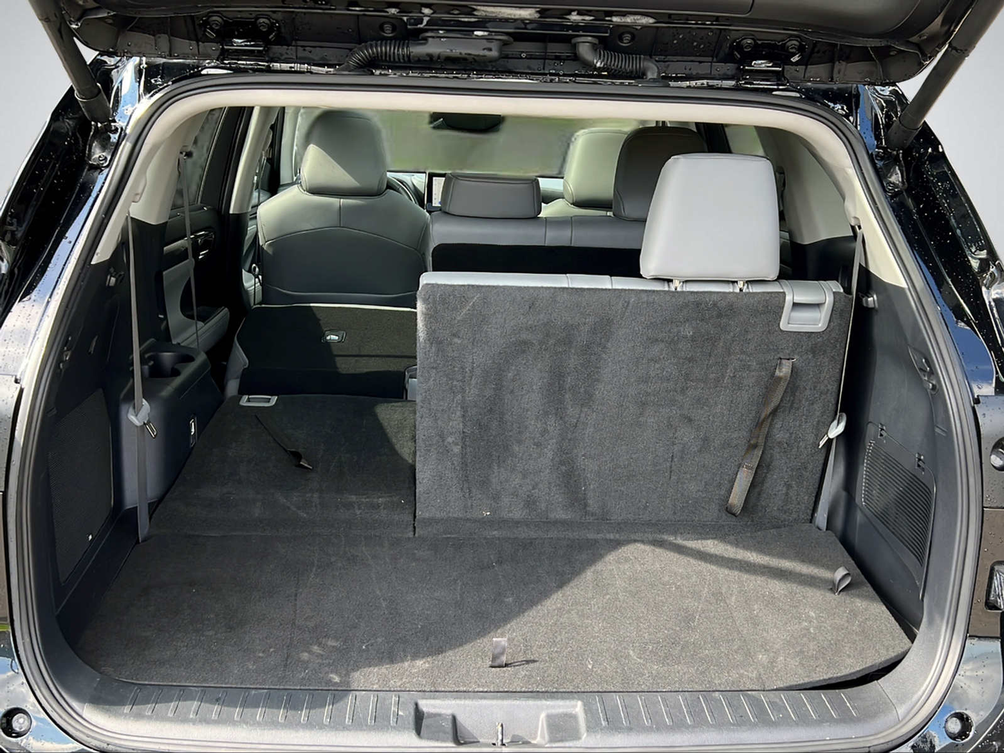 listing desktop thumbnail image 17