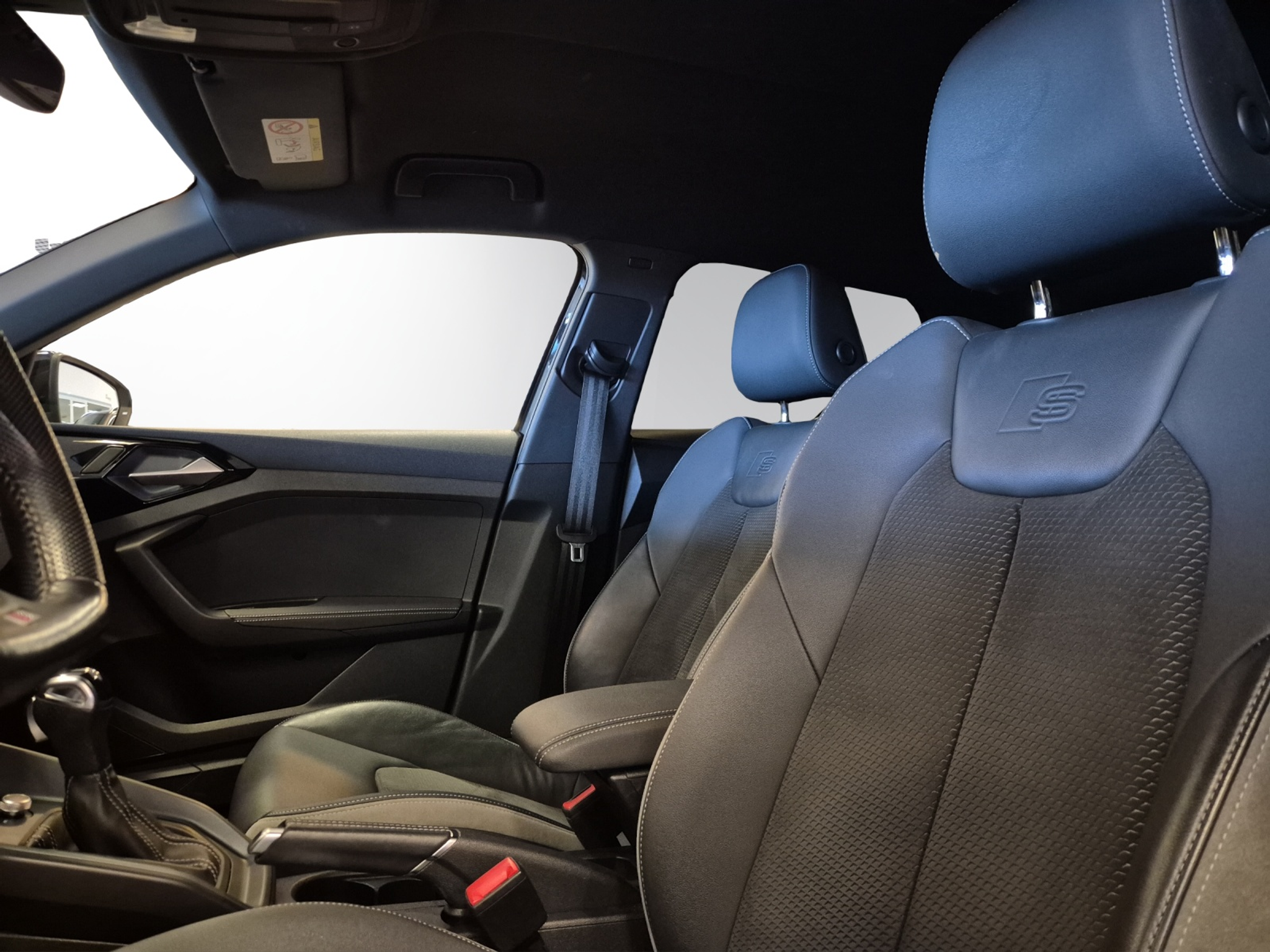 listing desktop thumbnail image 9