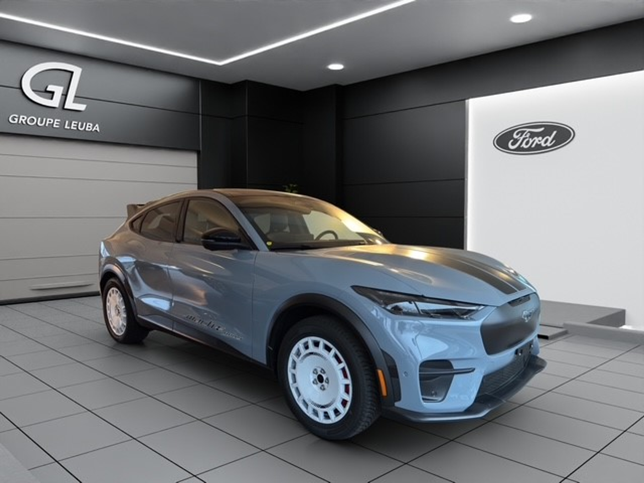 car-image-0