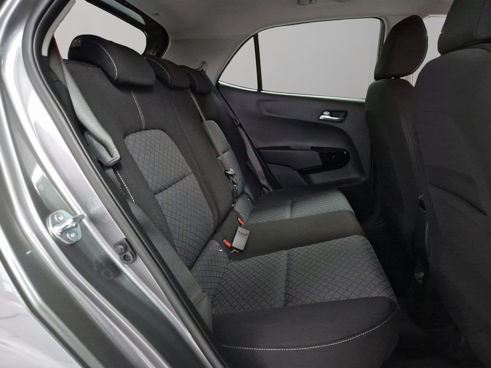 listing desktop thumbnail image 10