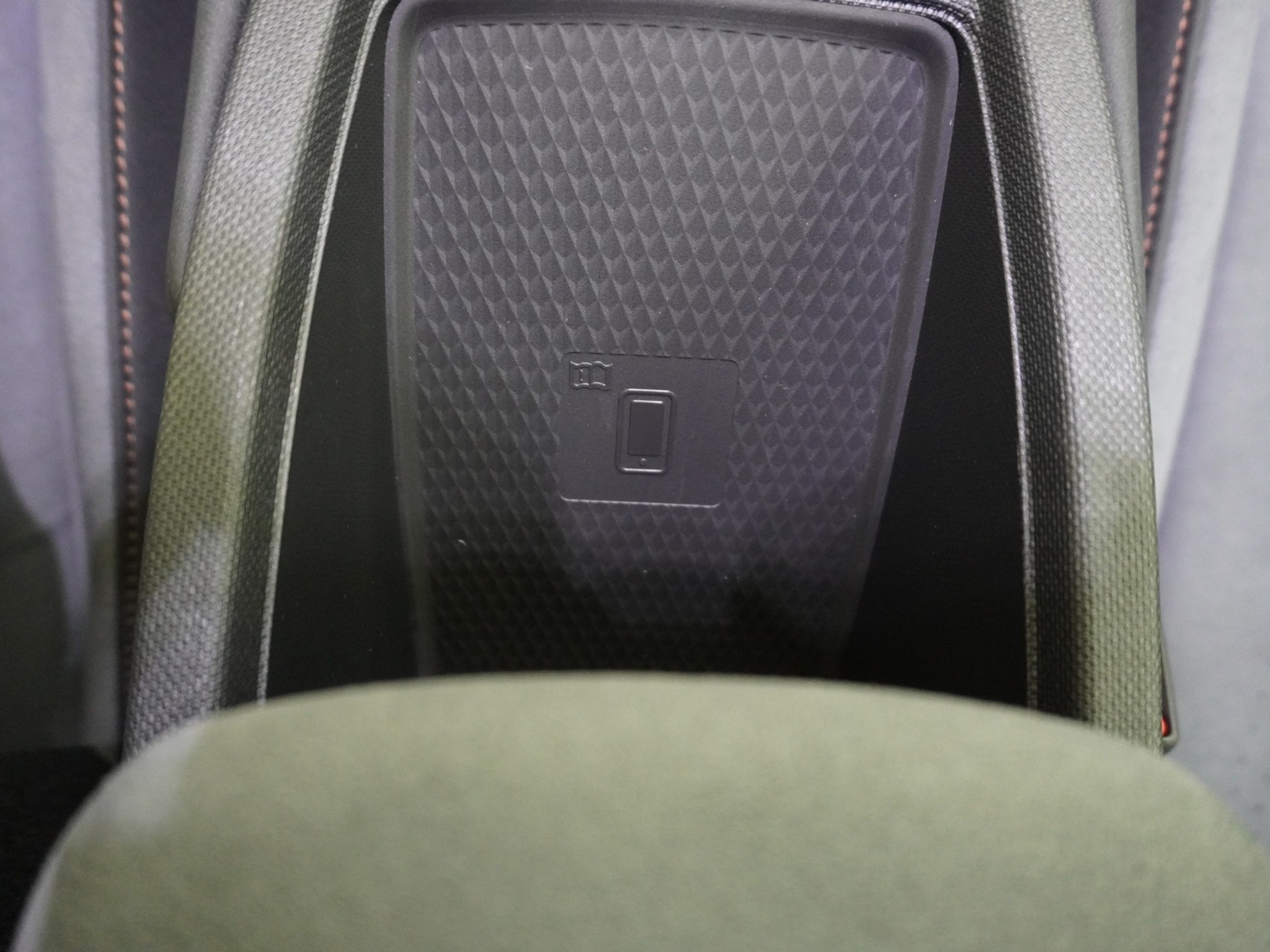 listing desktop thumbnail image 26