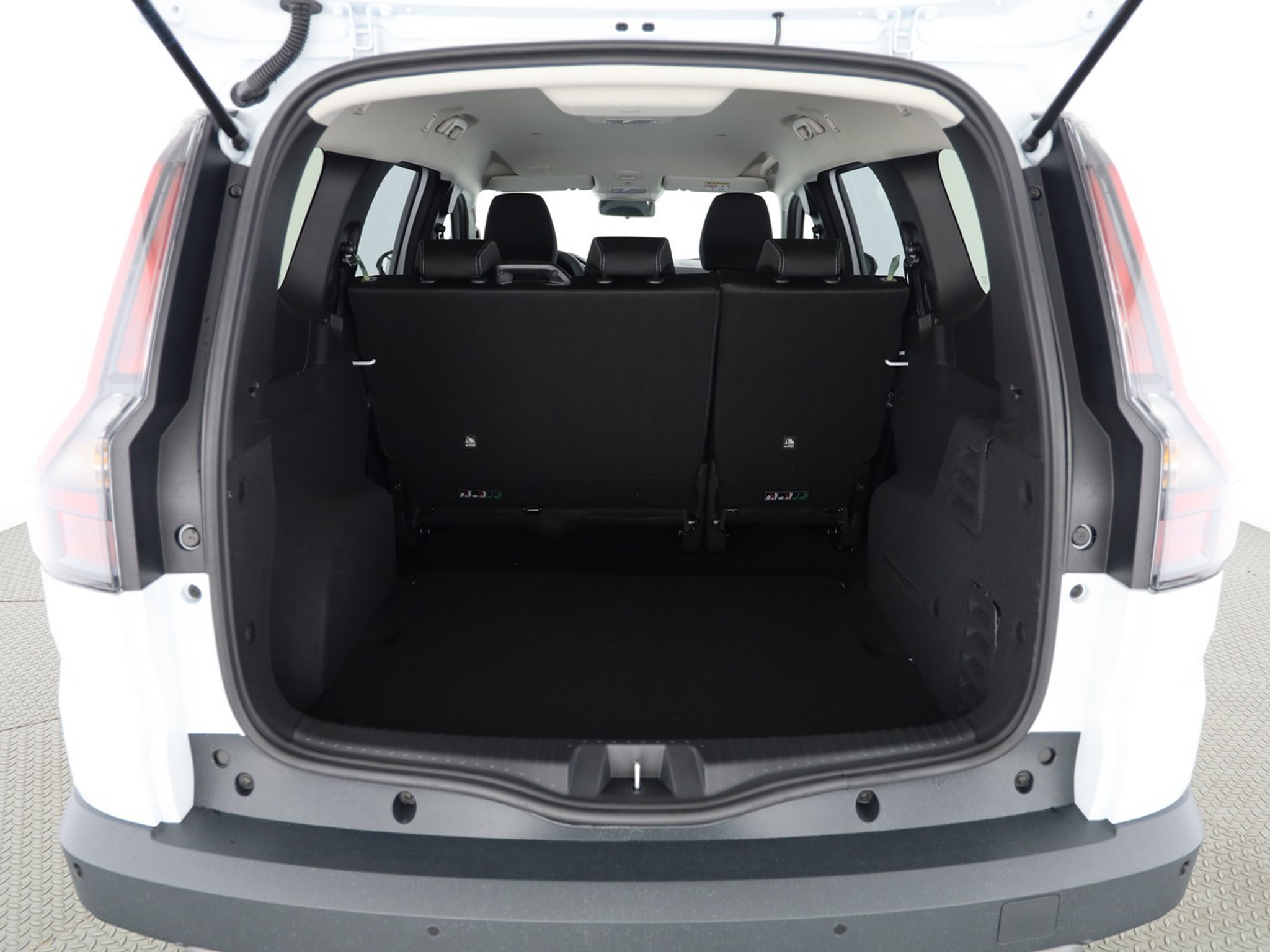 listing desktop thumbnail image 8