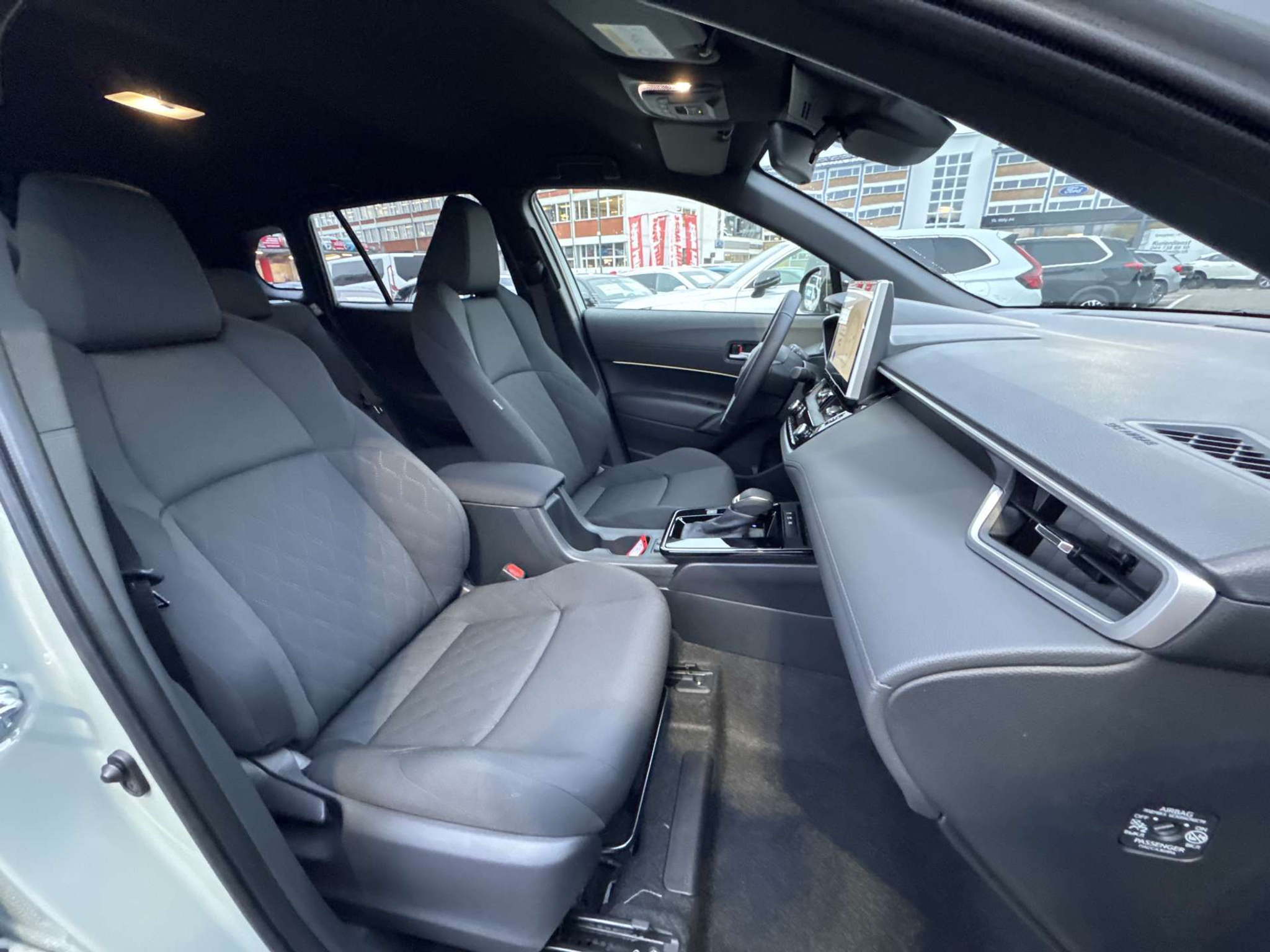 listing desktop thumbnail image 12