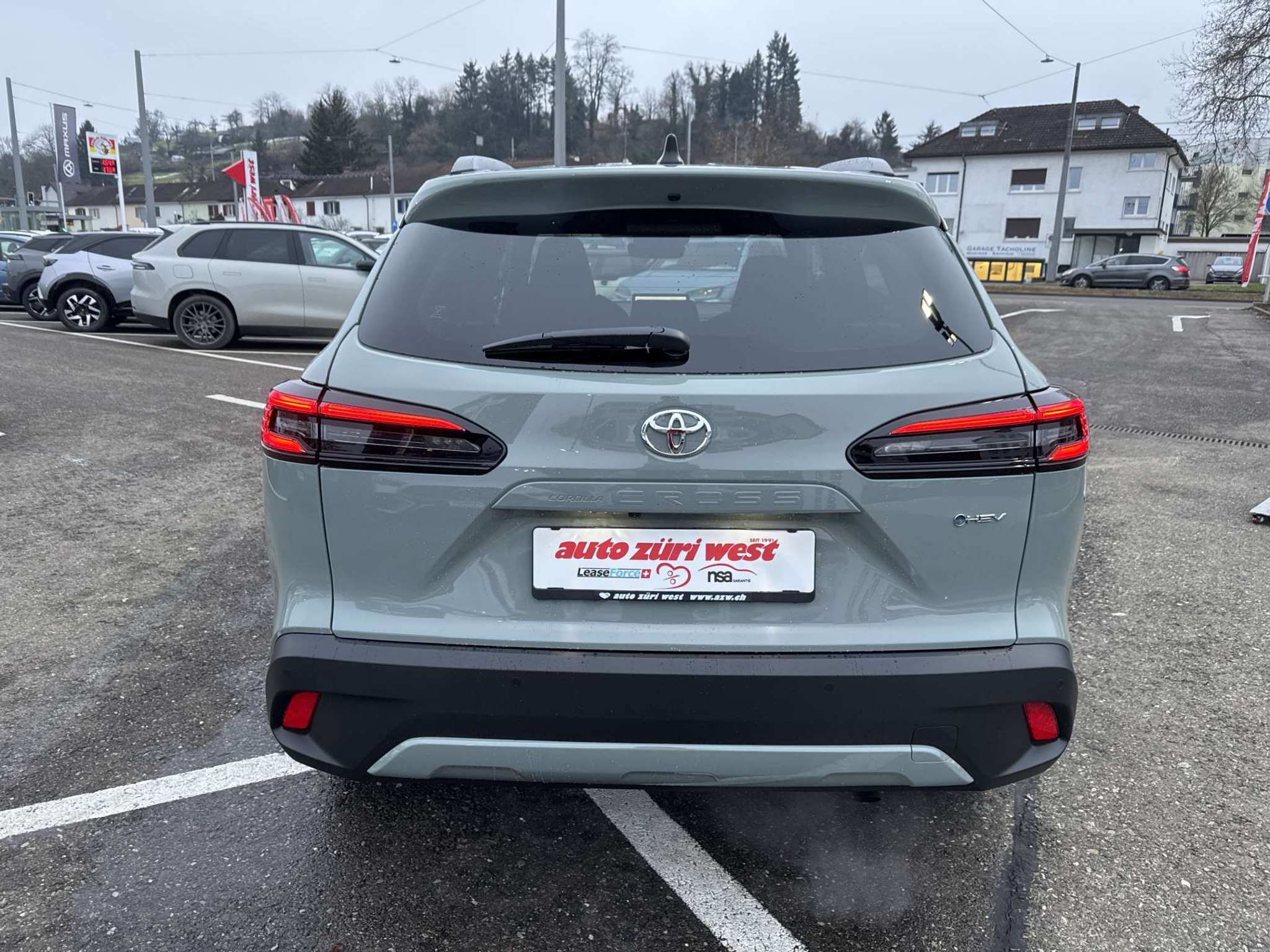 listing desktop thumbnail image 14