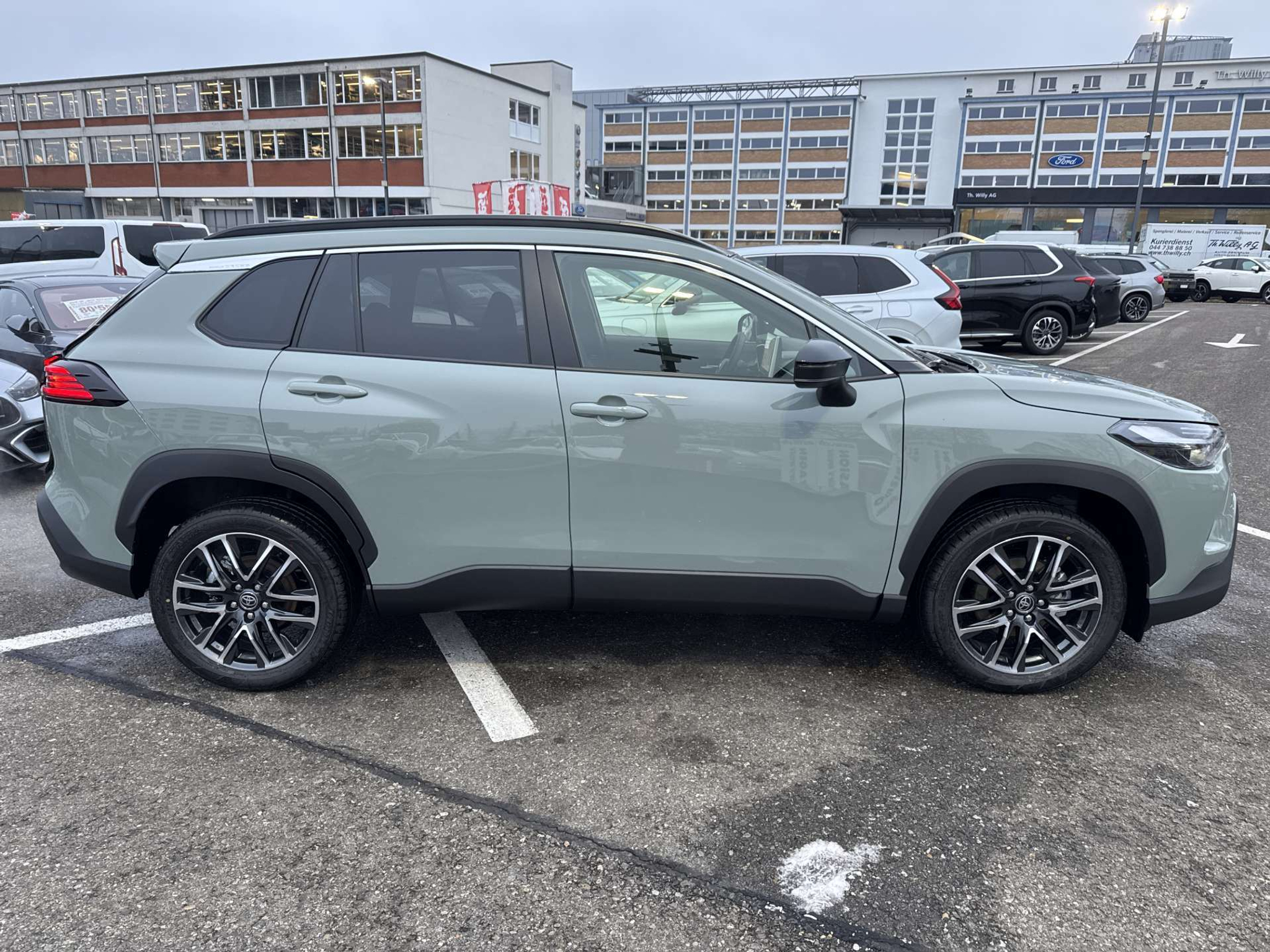 listing desktop thumbnail image 10