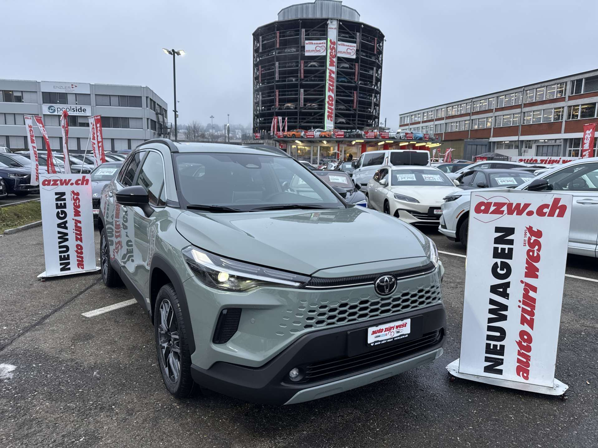 listing desktop thumbnail image 0