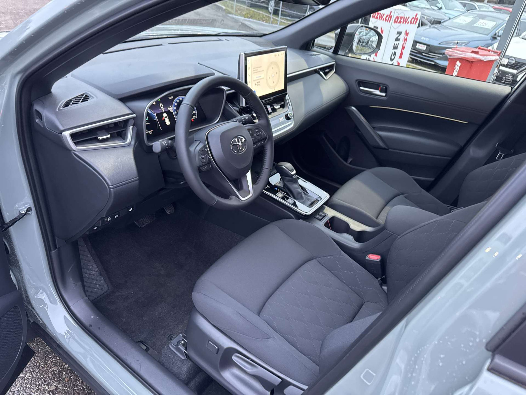 listing desktop thumbnail image 5