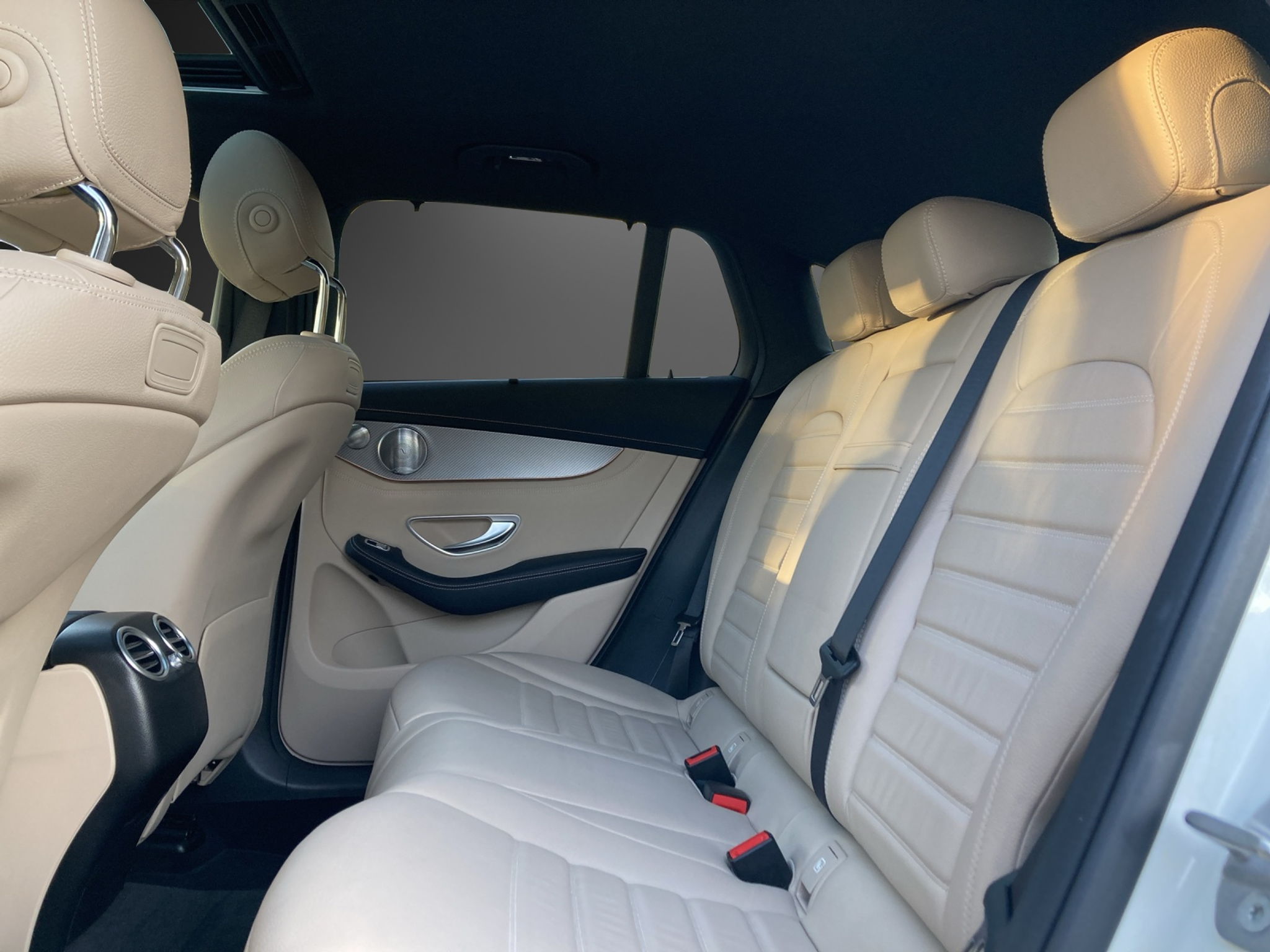 listing desktop thumbnail image 10