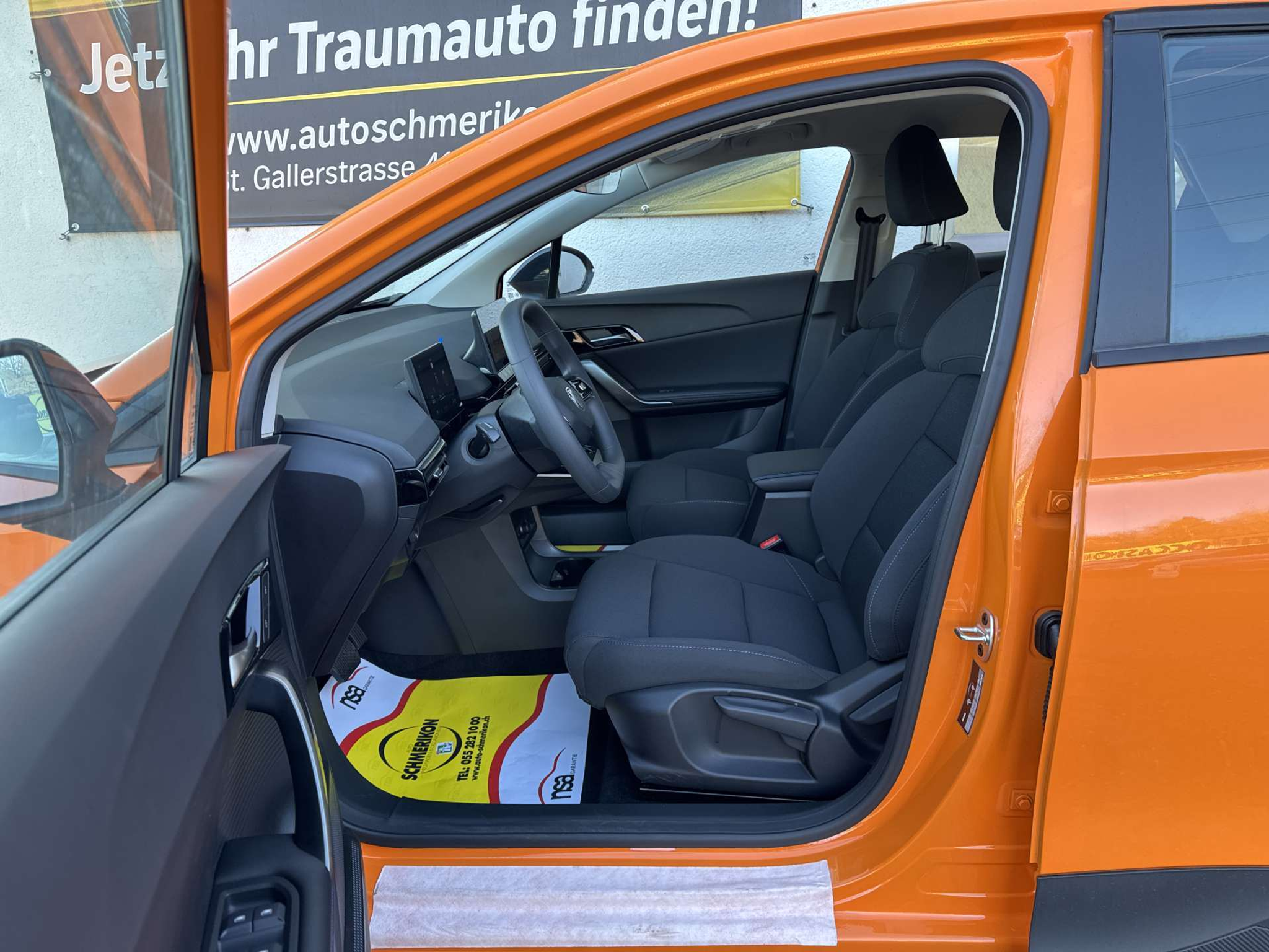 listing desktop thumbnail image 6