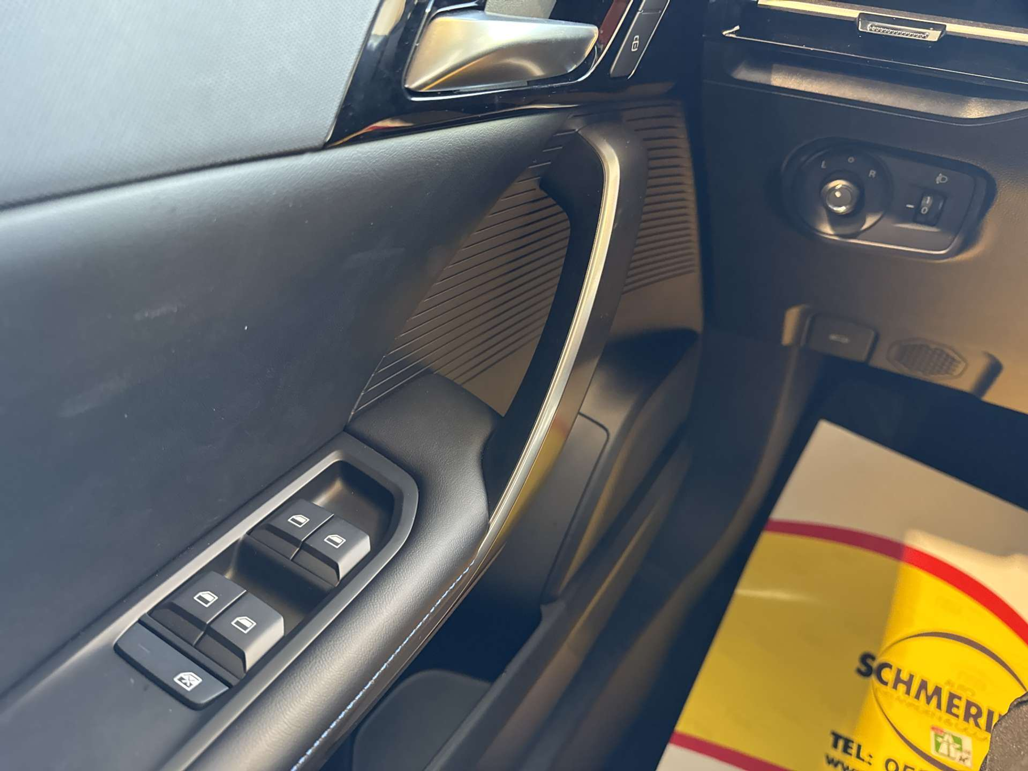 listing desktop thumbnail image 15