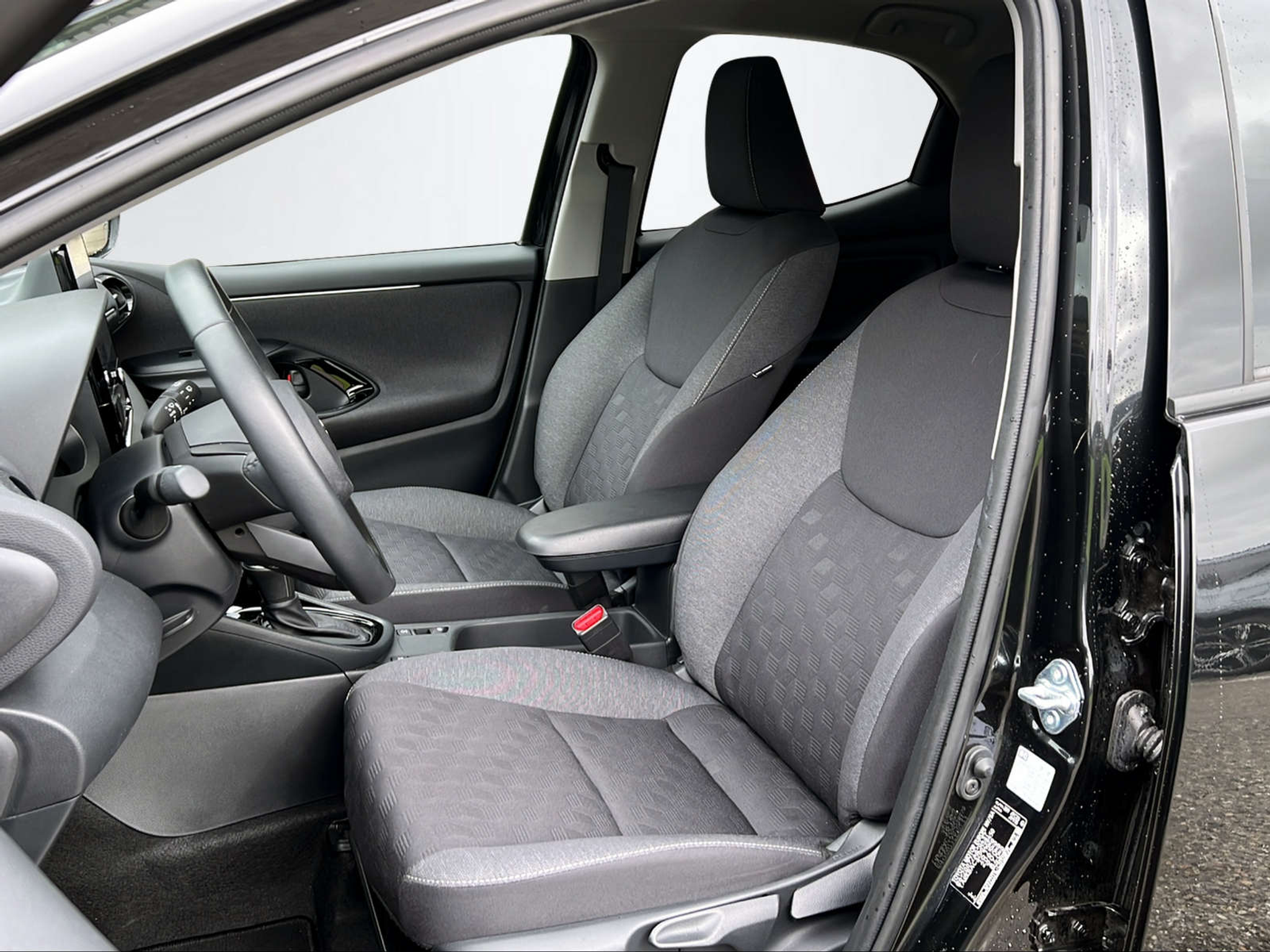 listing desktop thumbnail image 14