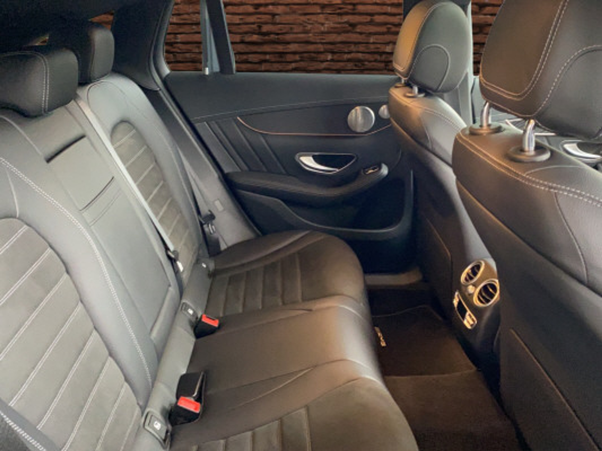 listing desktop thumbnail image 13