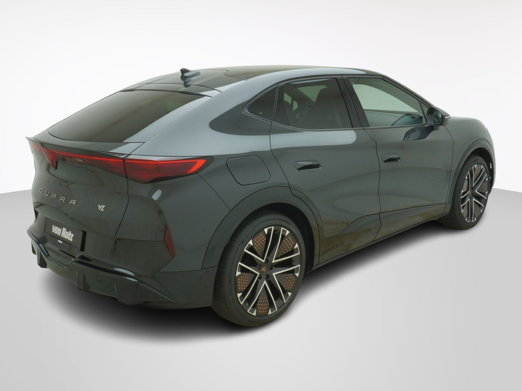 listing desktop thumbnail image 4