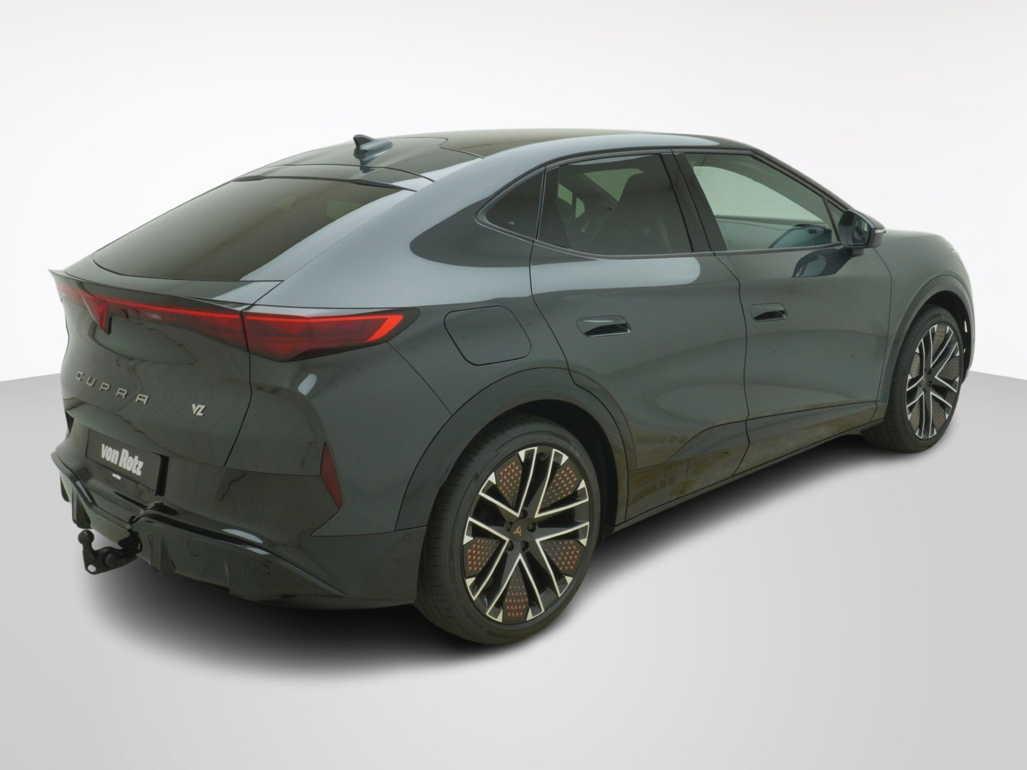 listing desktop thumbnail image 3