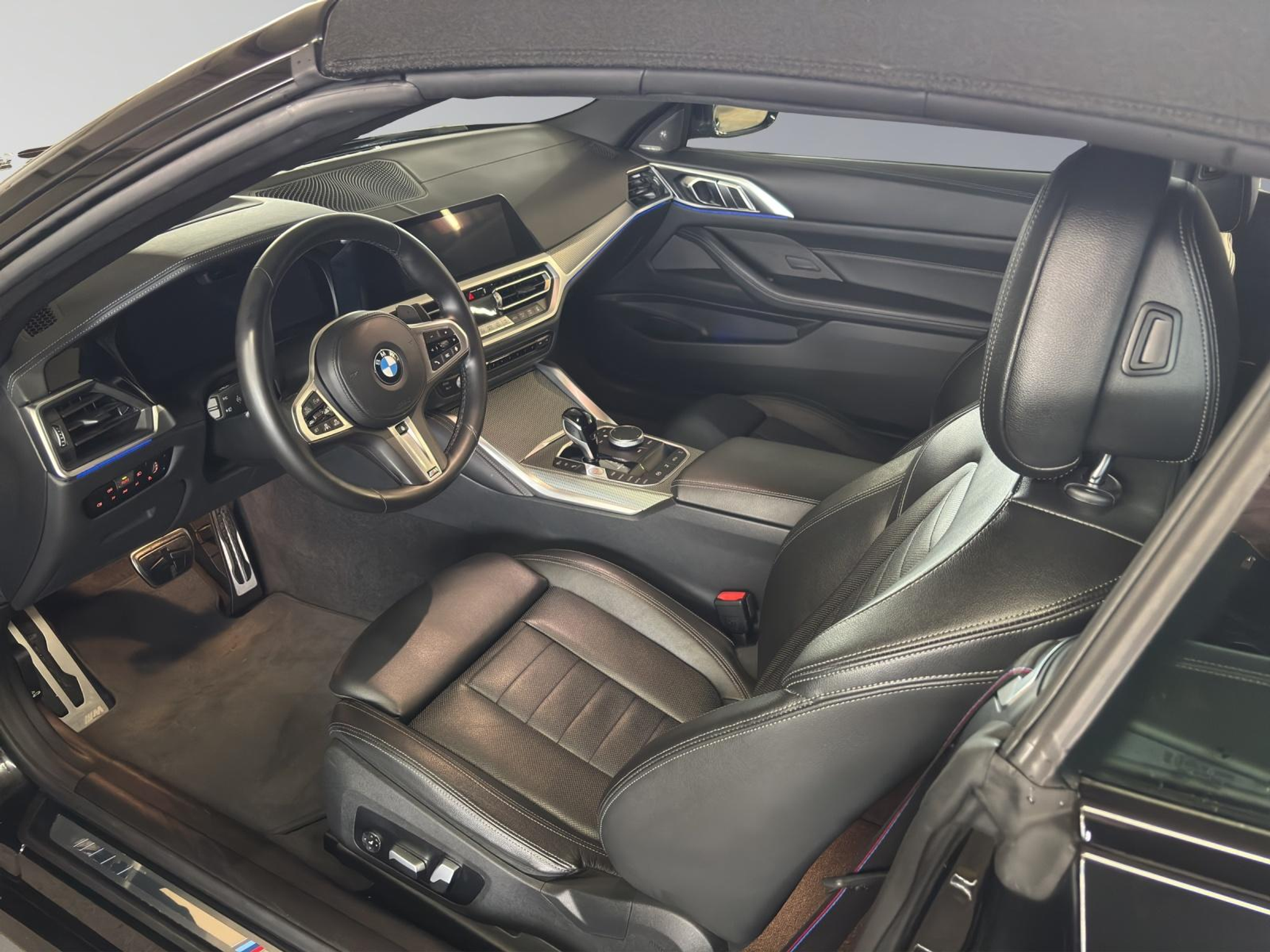 listing desktop thumbnail image 3