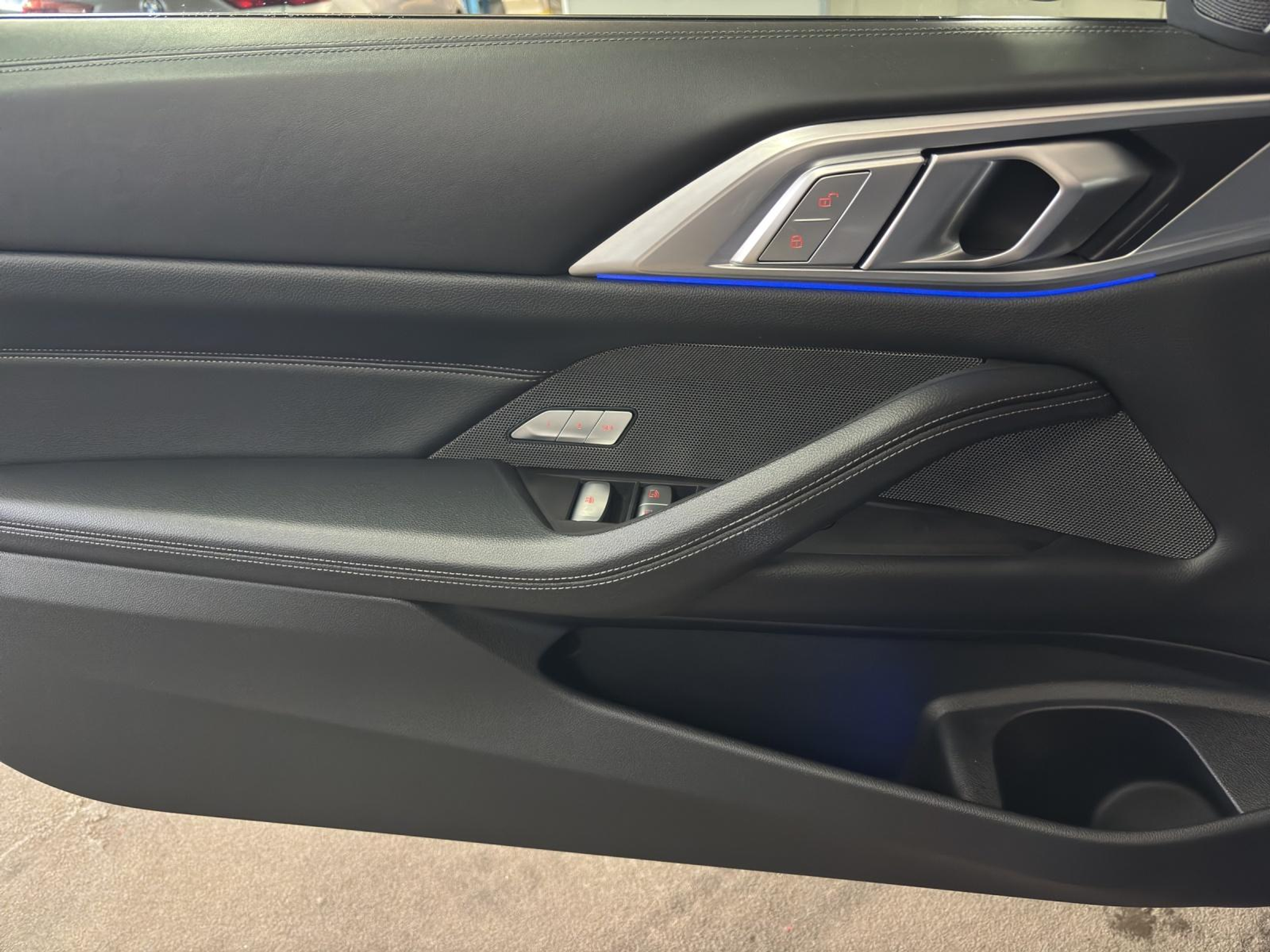 listing desktop thumbnail image 5