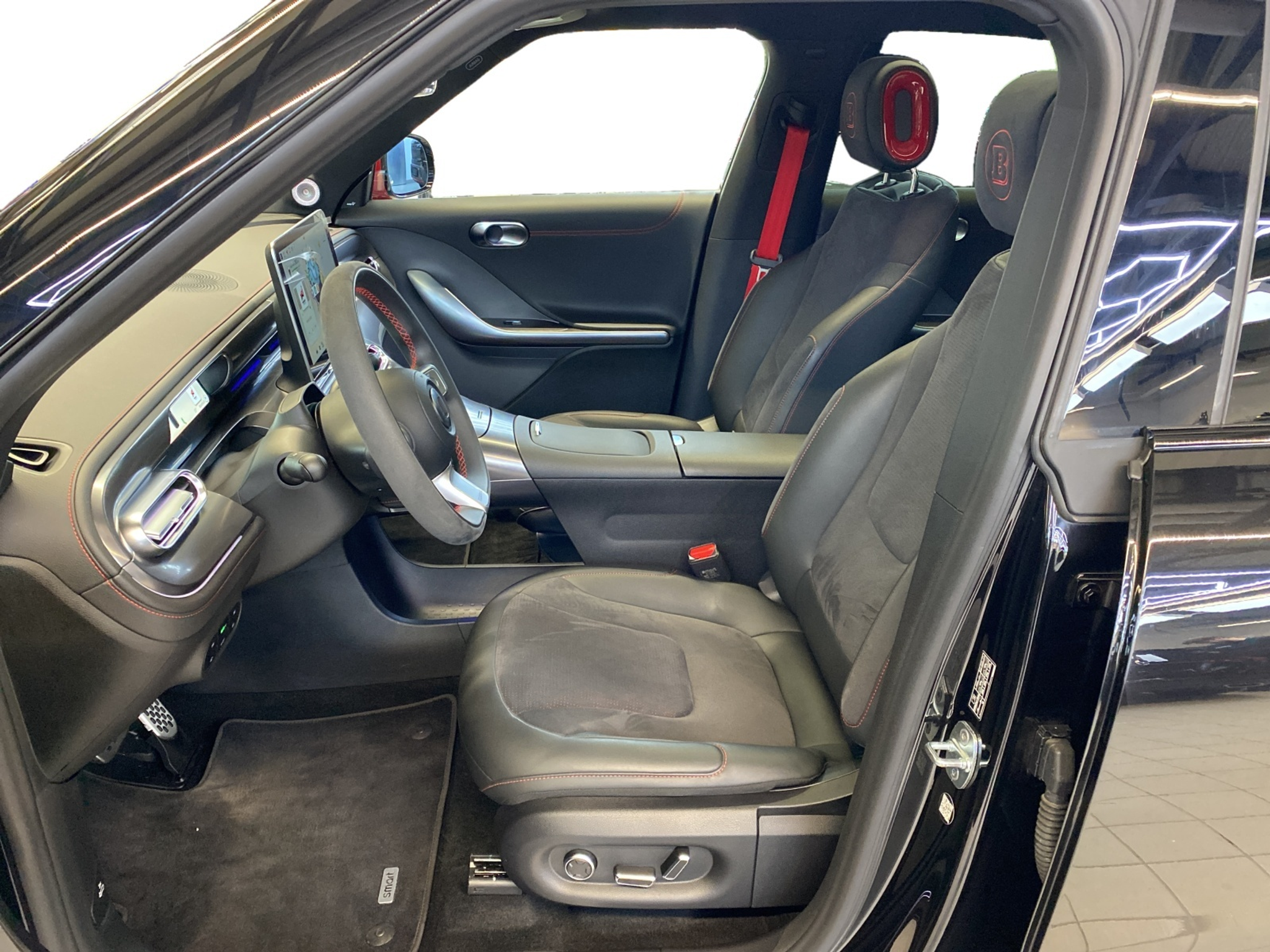 listing desktop thumbnail image 6