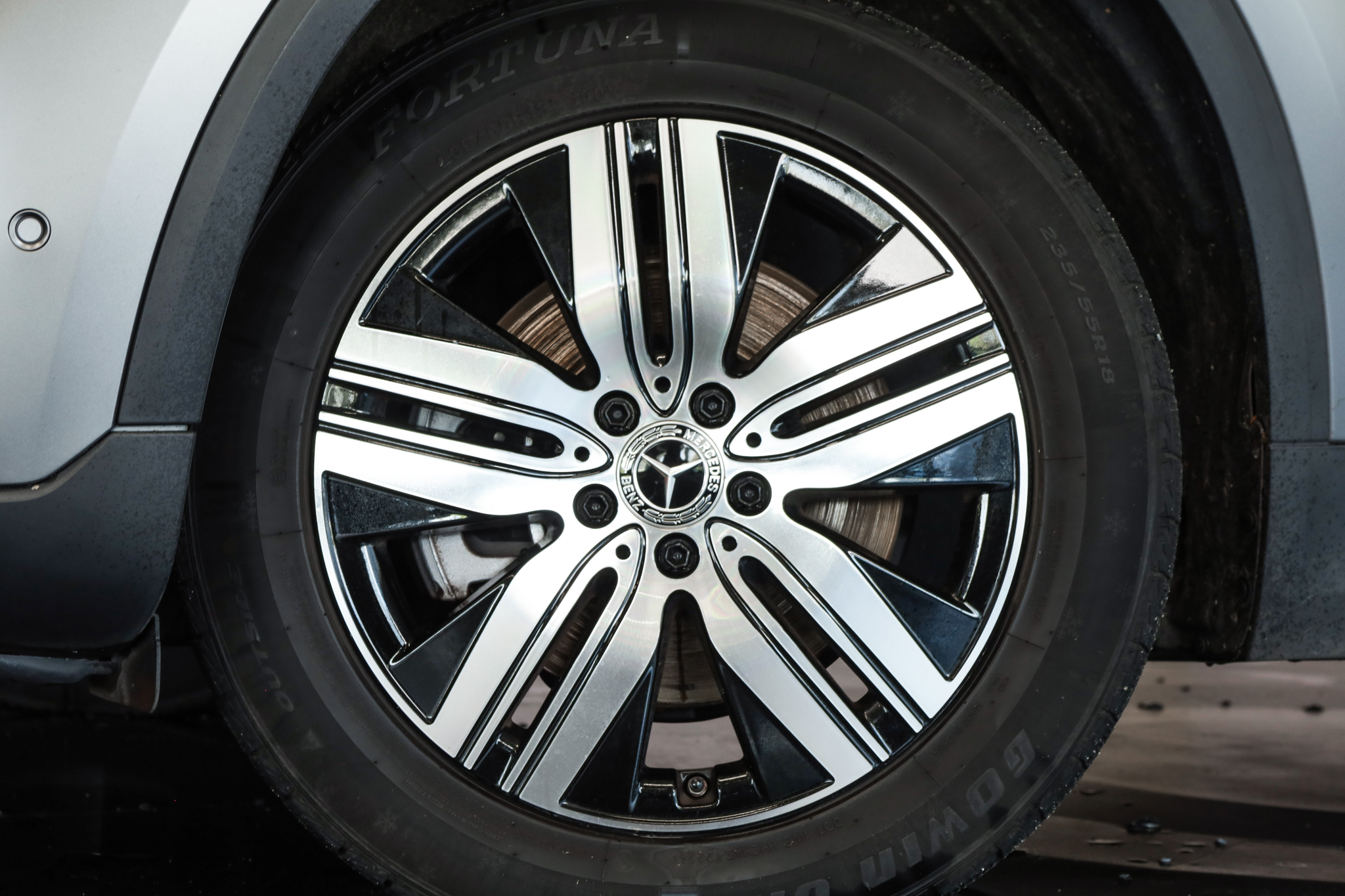 listing desktop thumbnail image 25