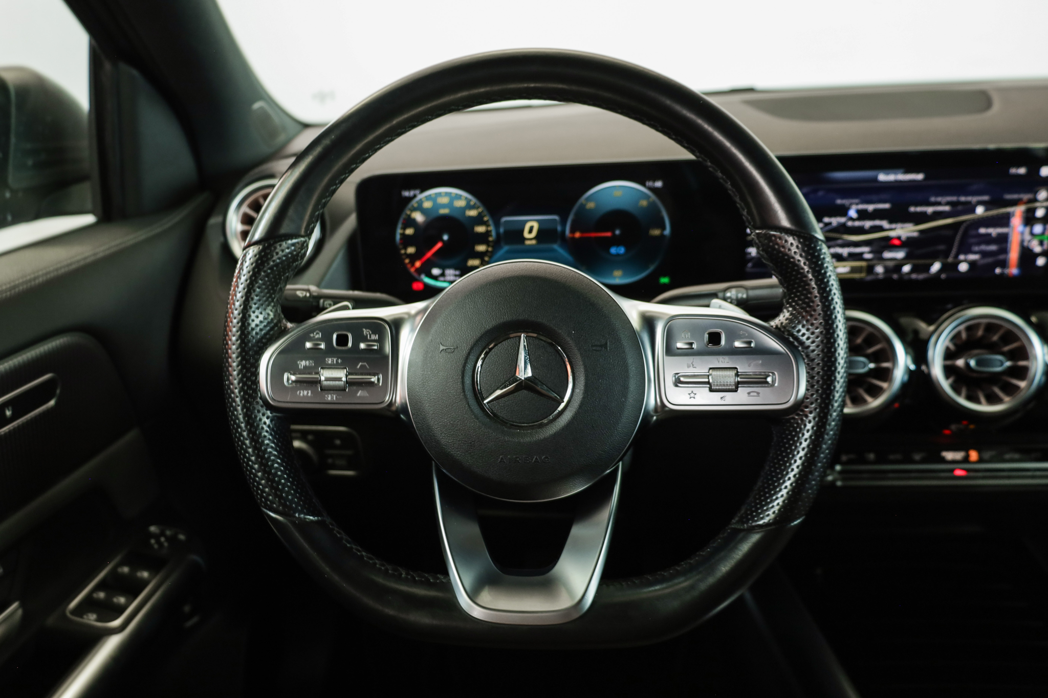 listing desktop thumbnail image 8