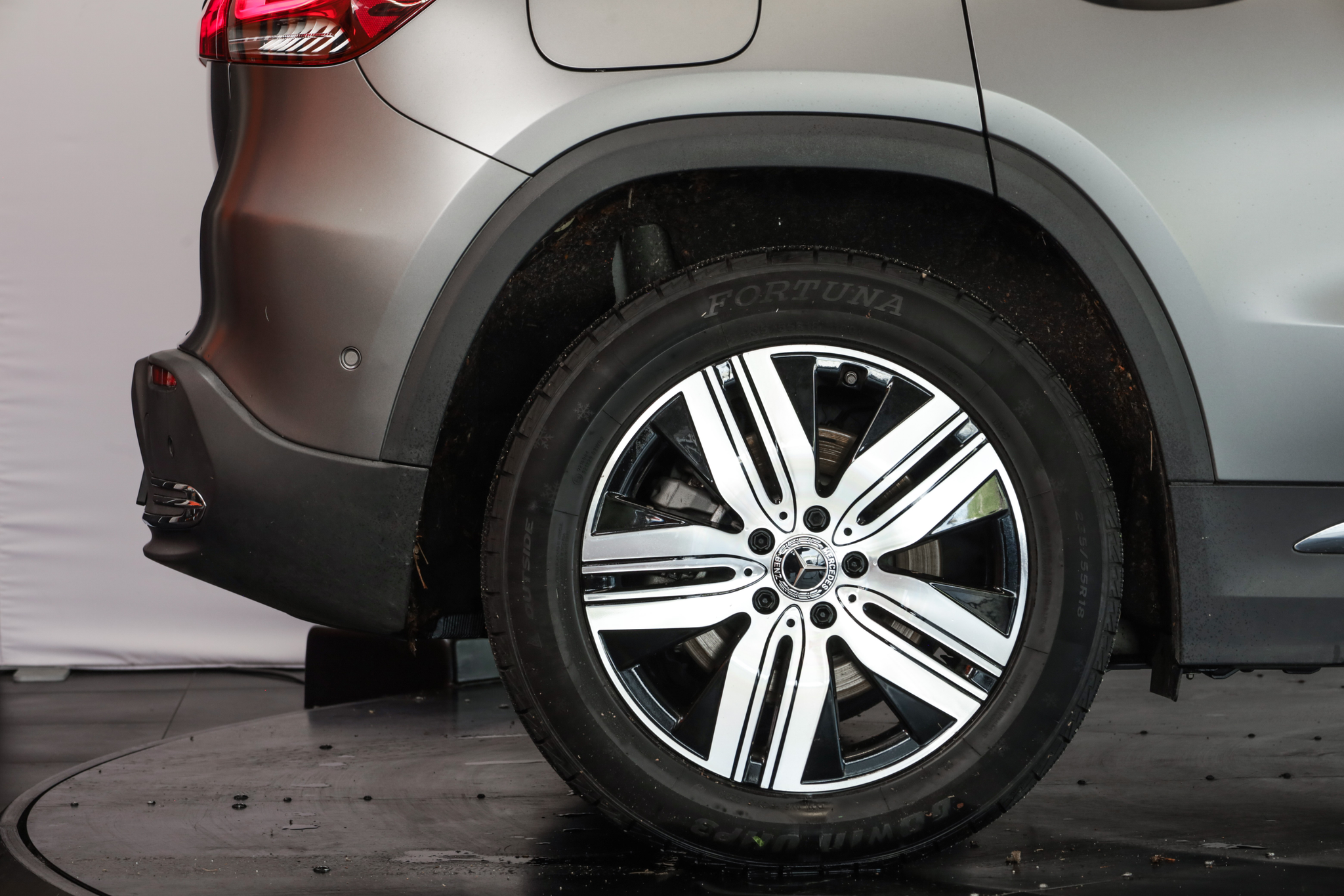 listing desktop thumbnail image 5