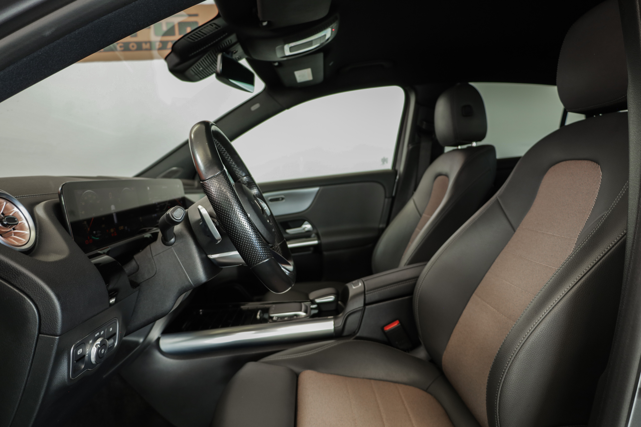 listing desktop thumbnail image 12