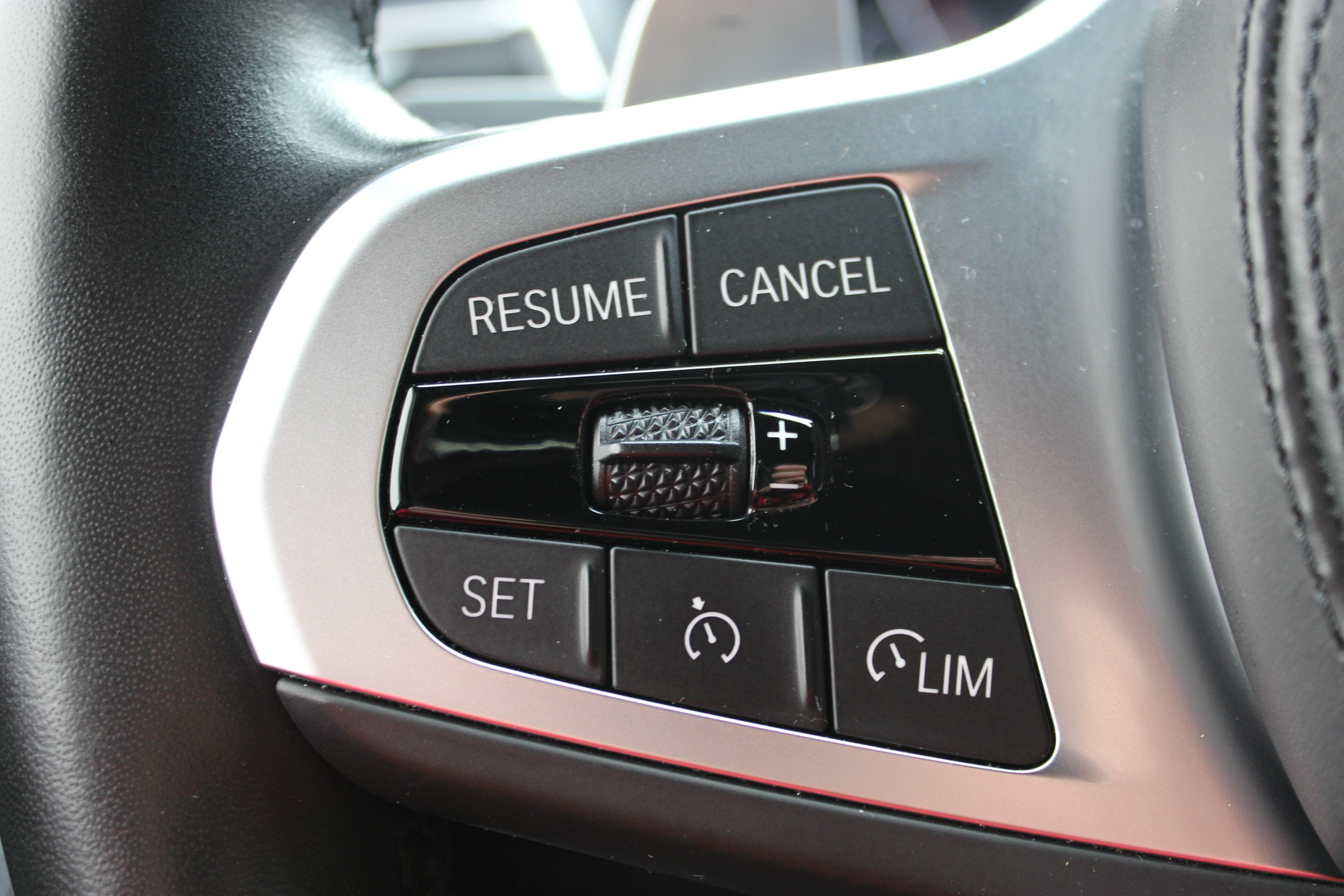 listing desktop thumbnail image 10